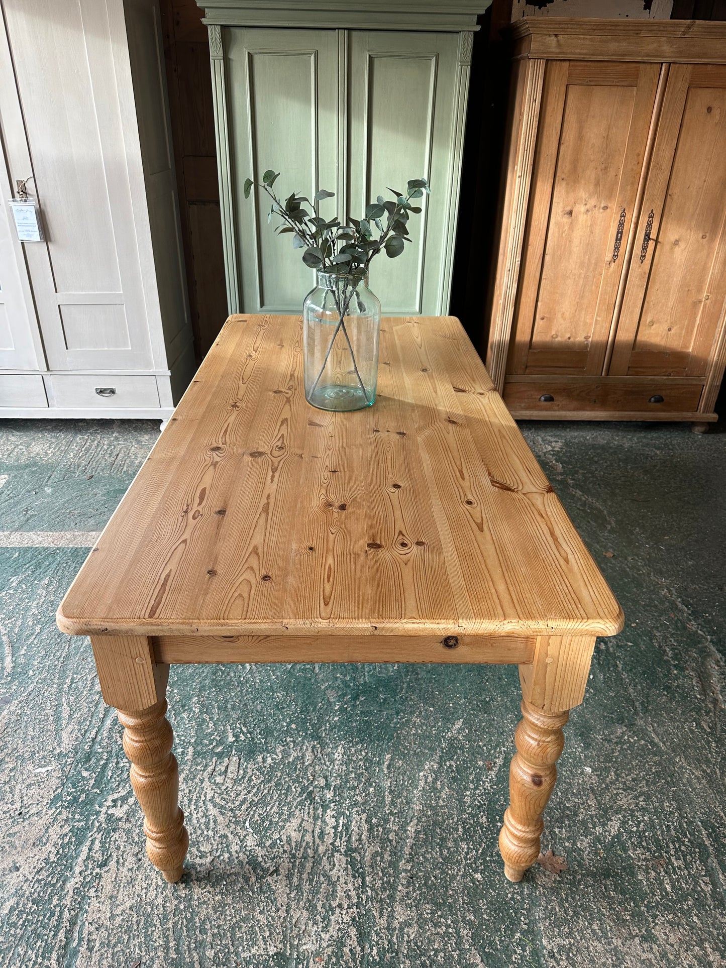 Rustic farmhouse table 8 seater