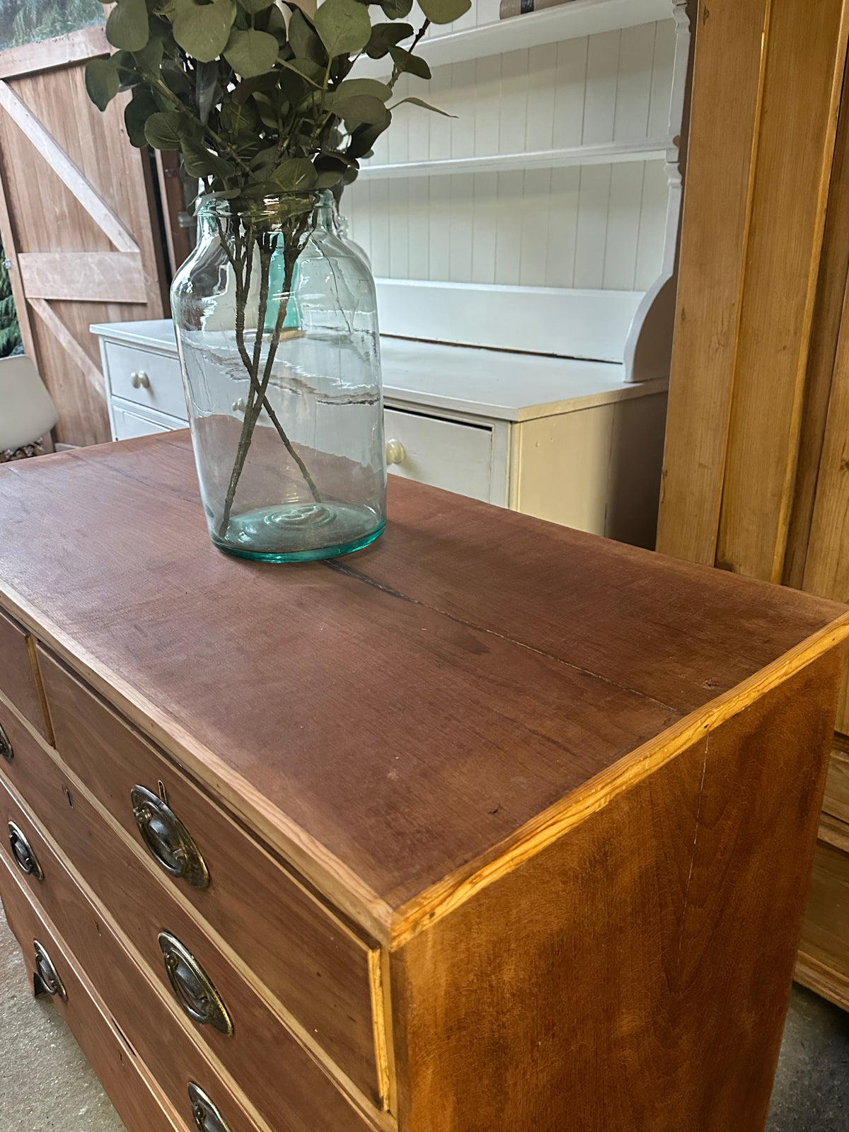 Vintage chest of drawers