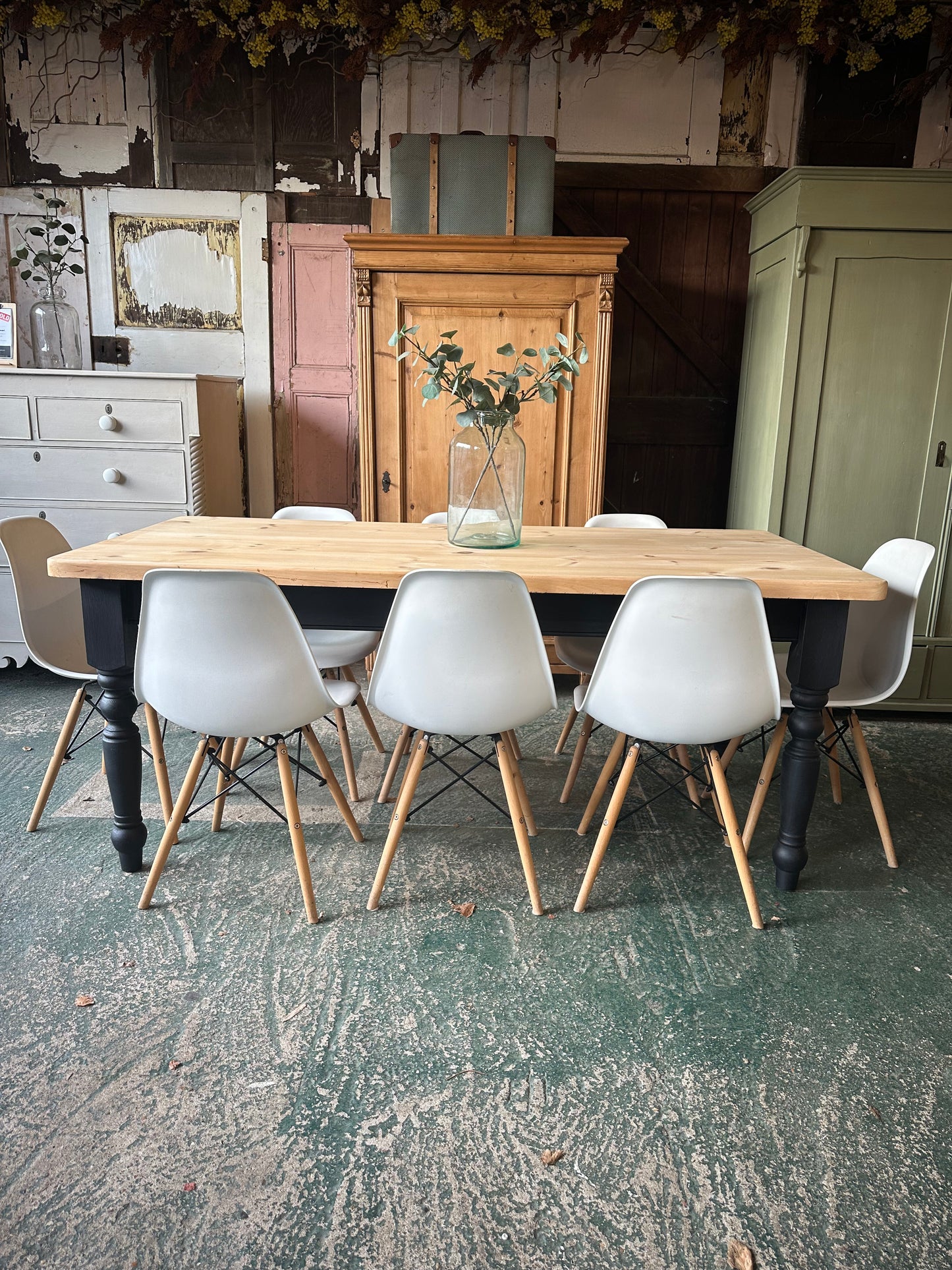 Farmhouse table 8 seater