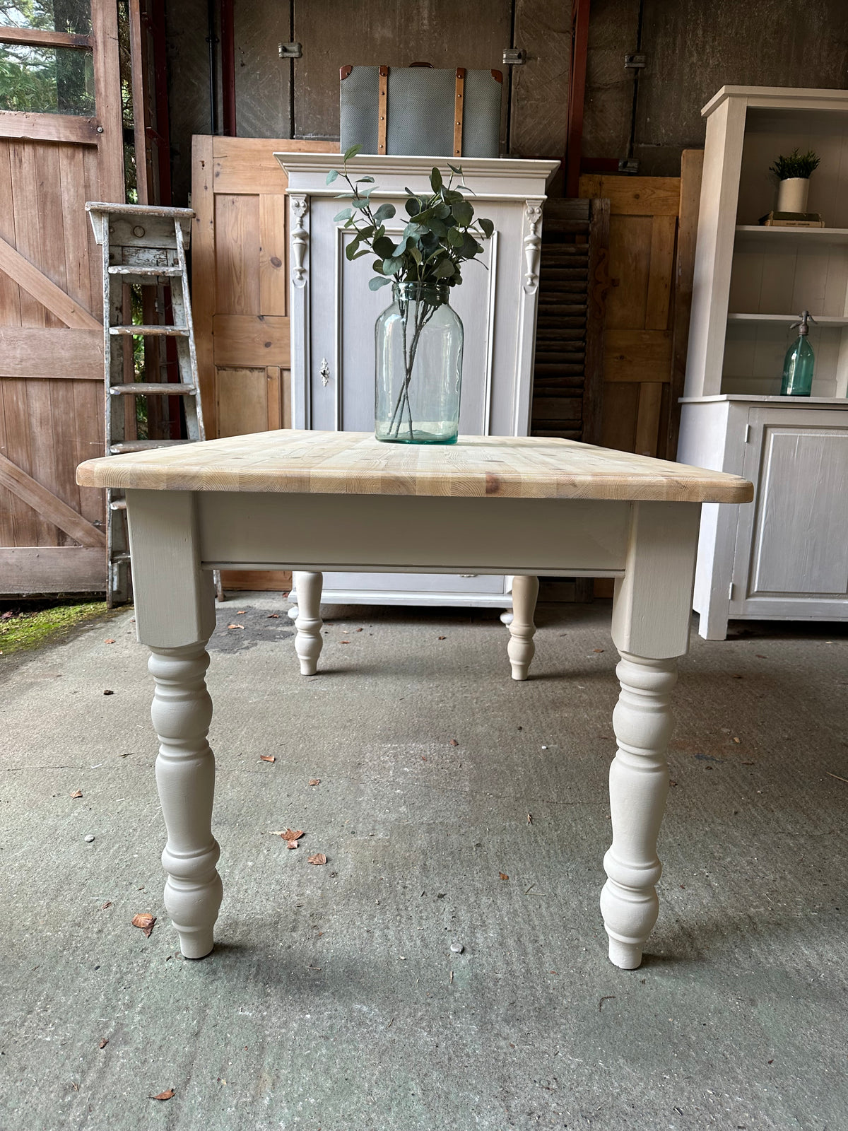 Farmhouse table 6 seater