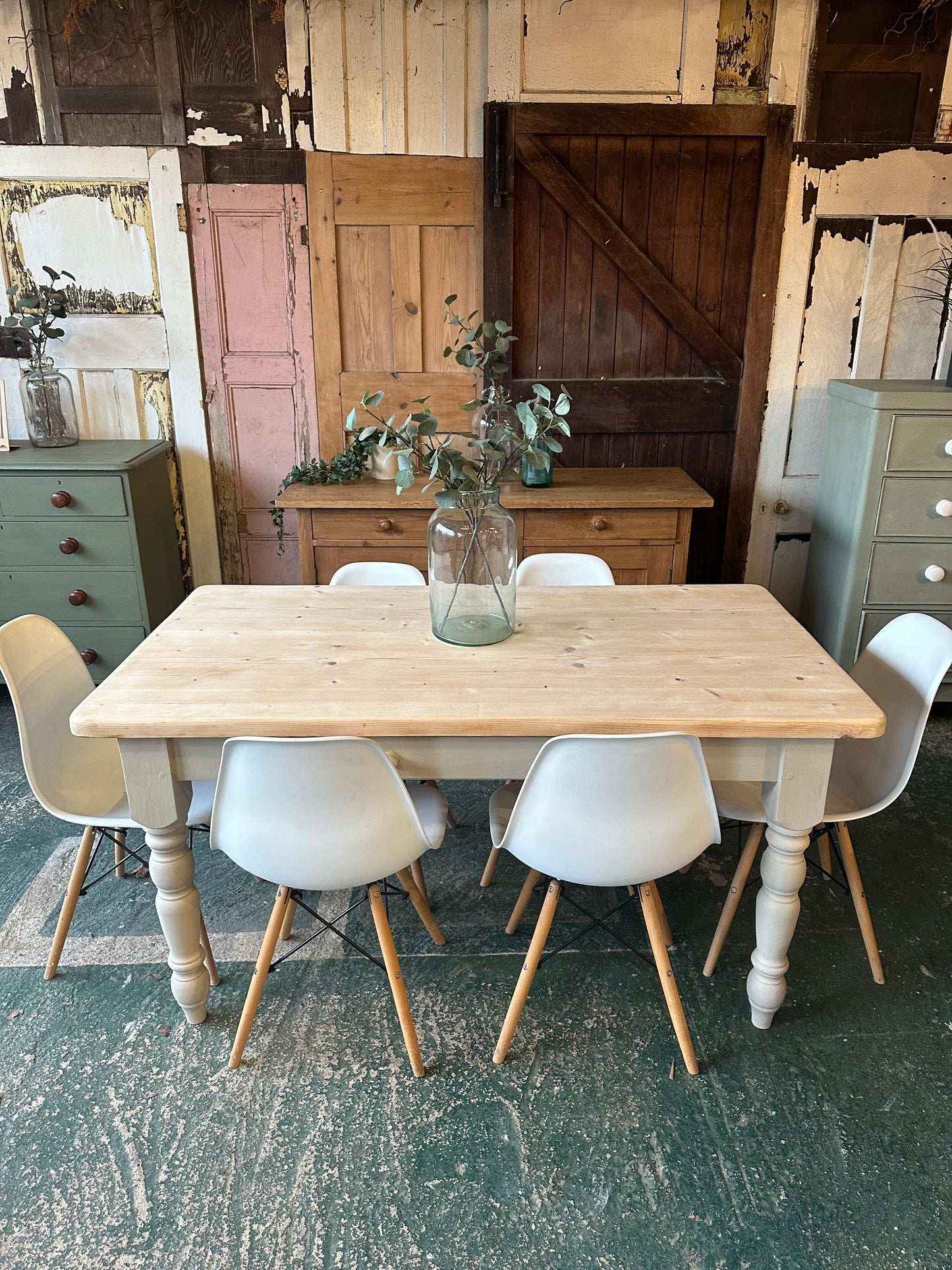 Rustic farmhouse table 6 seater