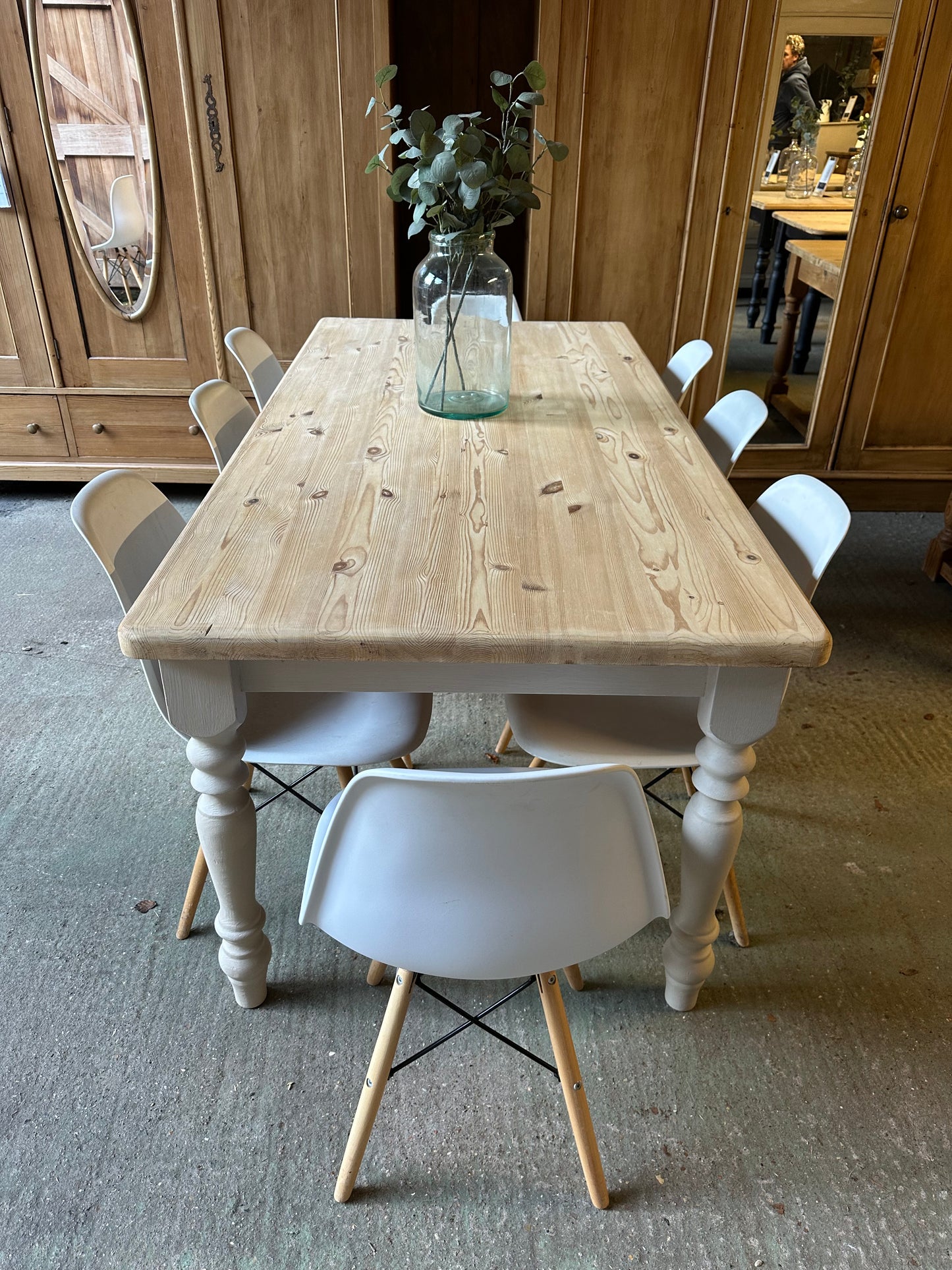 Farmhouse table 8 seater