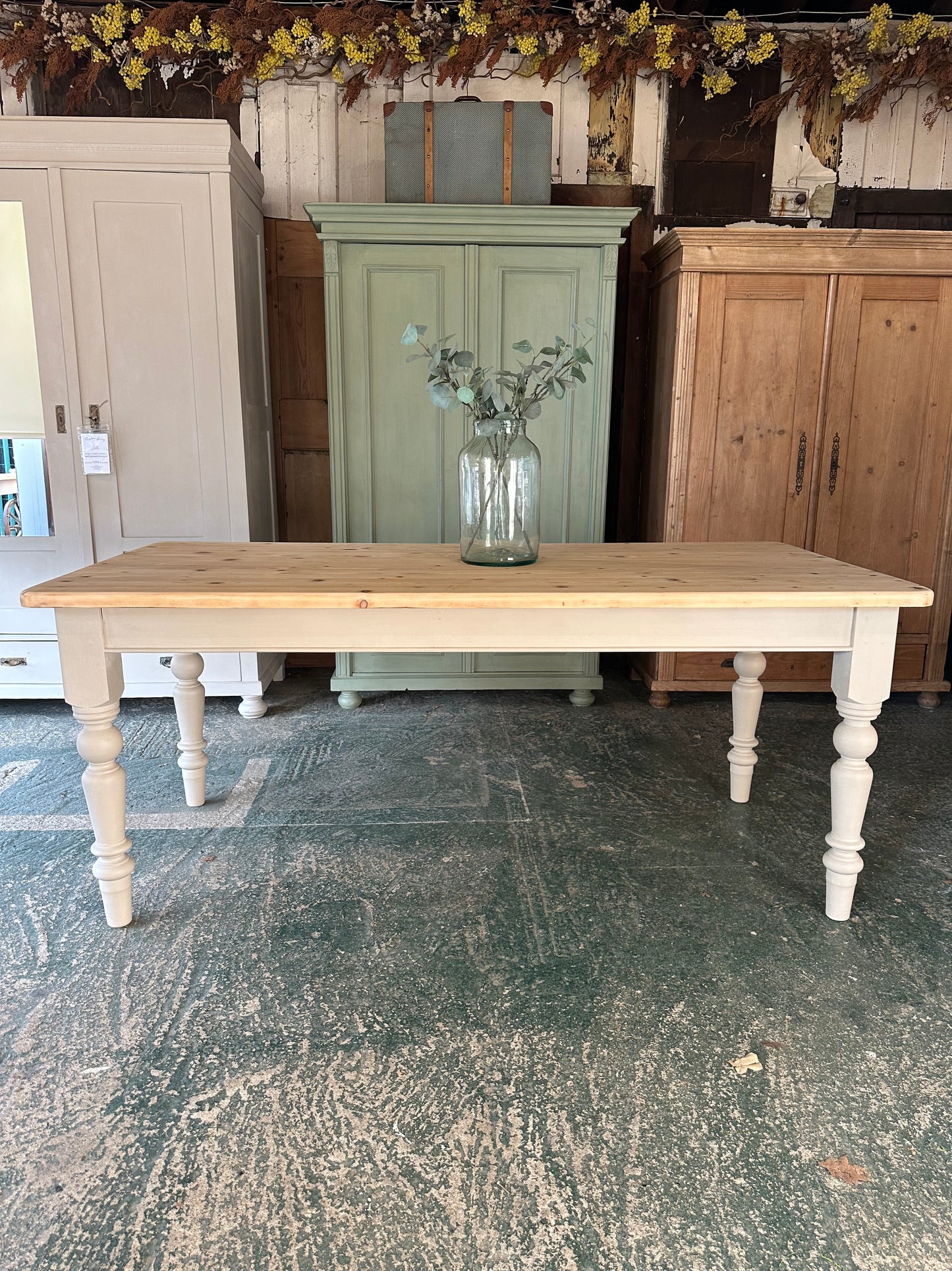 Rustic farmhouse table 8 seater