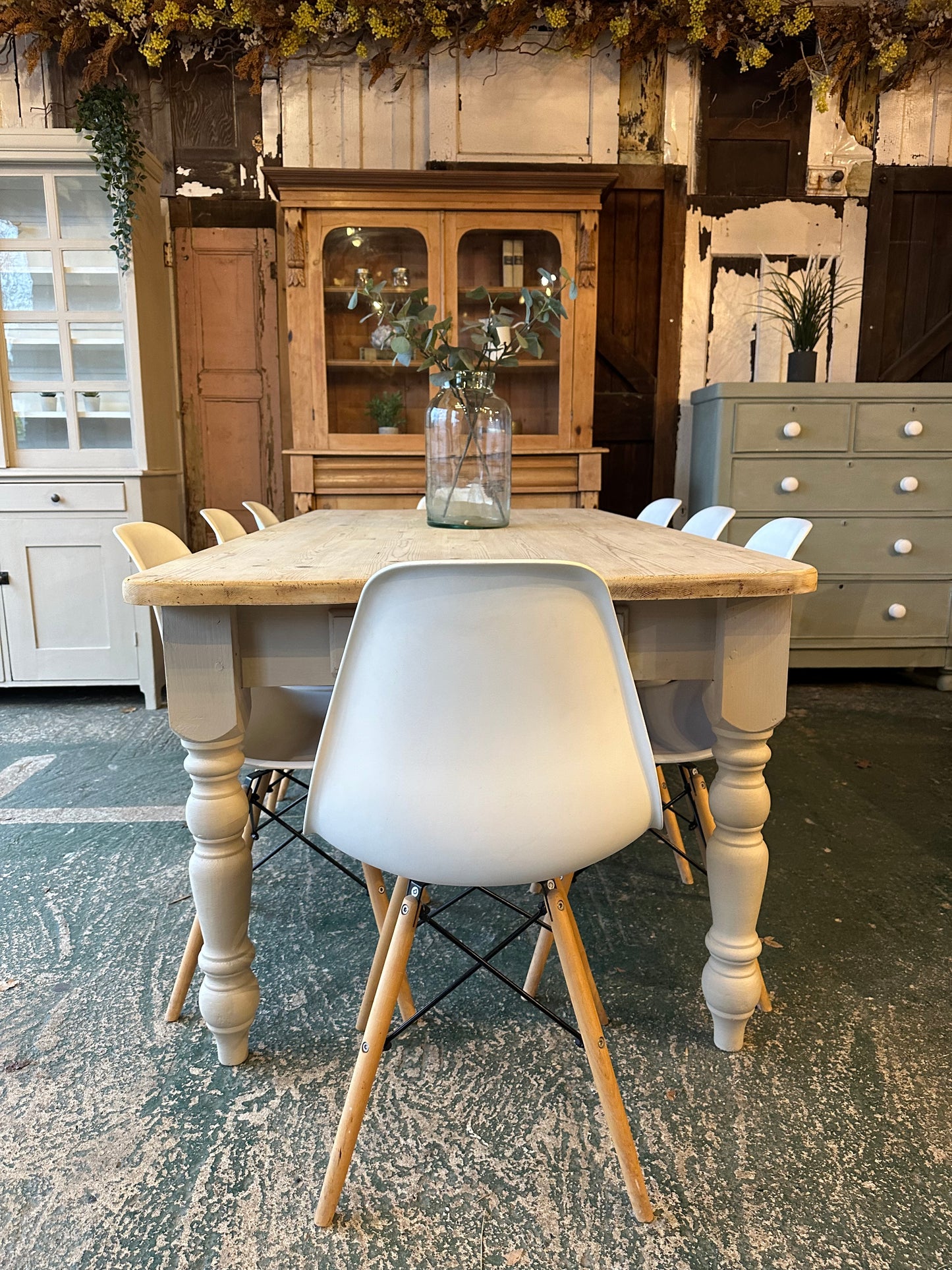 Rustic farmhouse table 8 seater