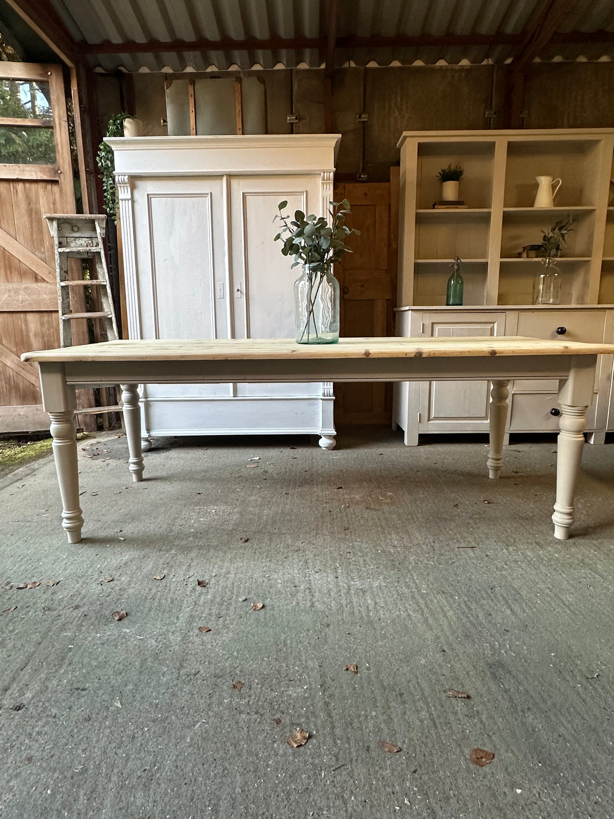 Farmhouse table large 8 seater