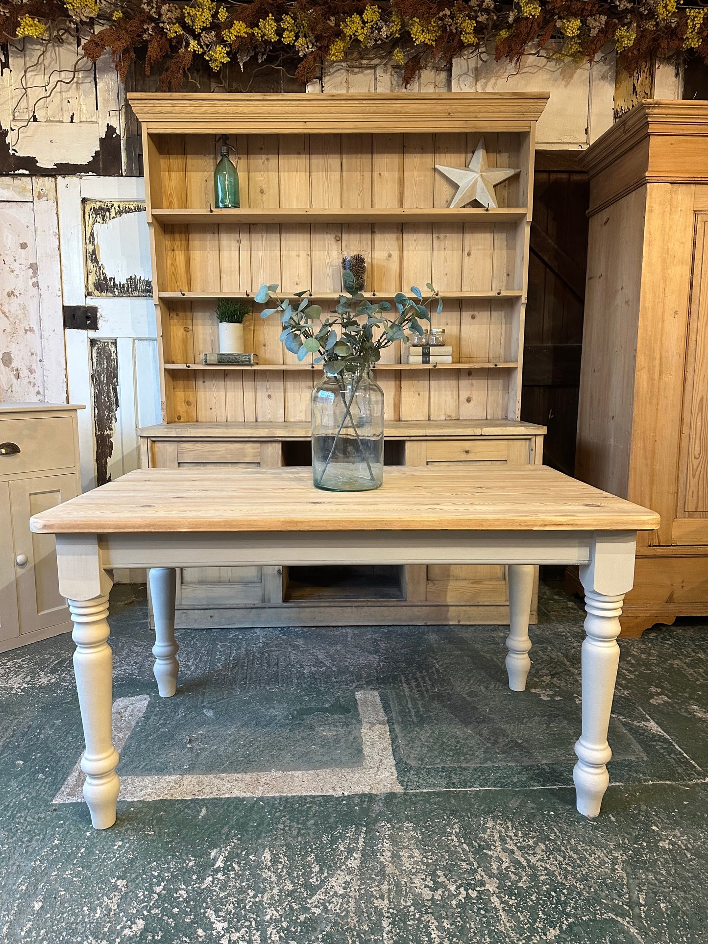 Rustic farmhouse table 6 seater