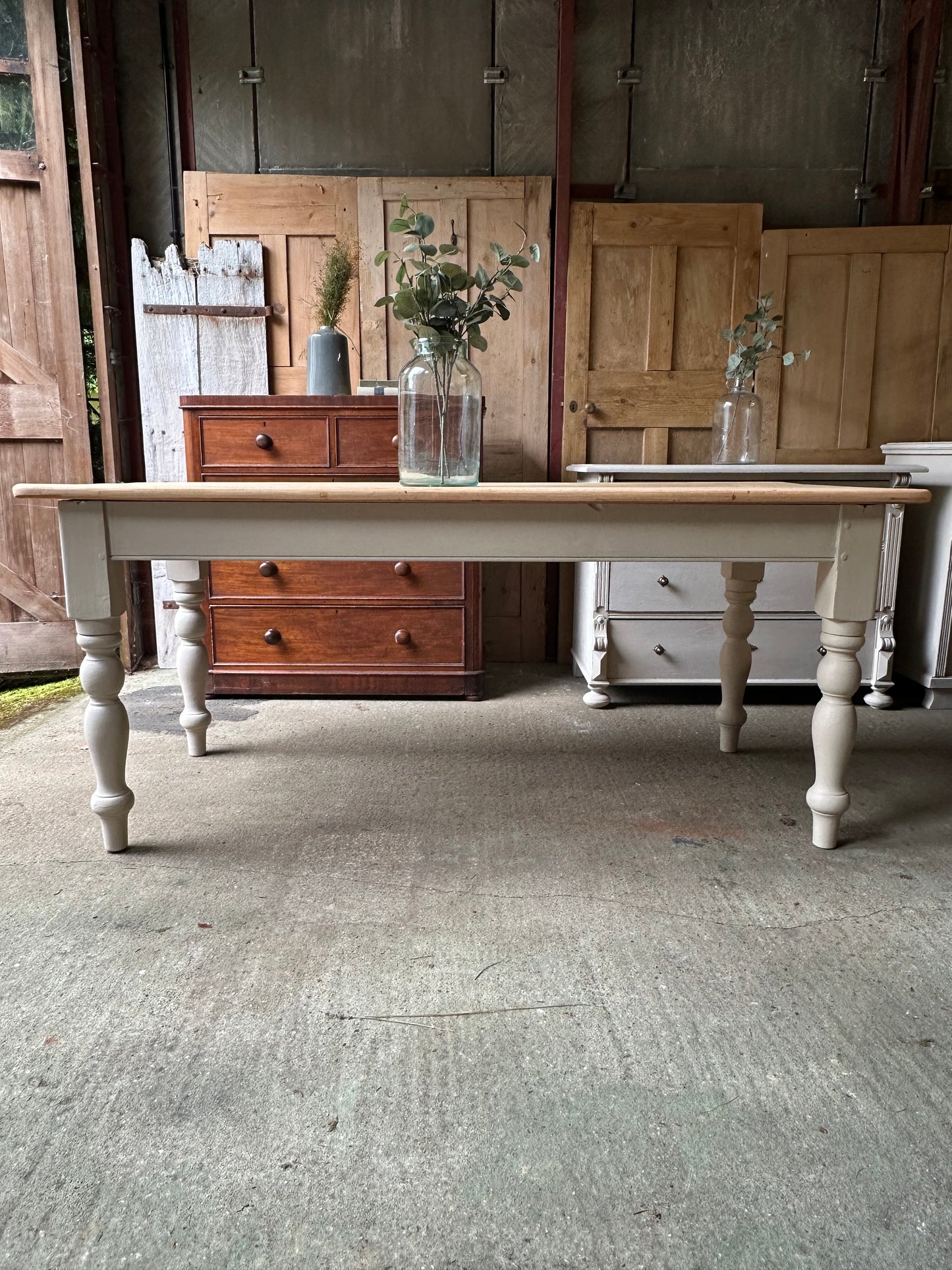 Farmhouse table 8 seater