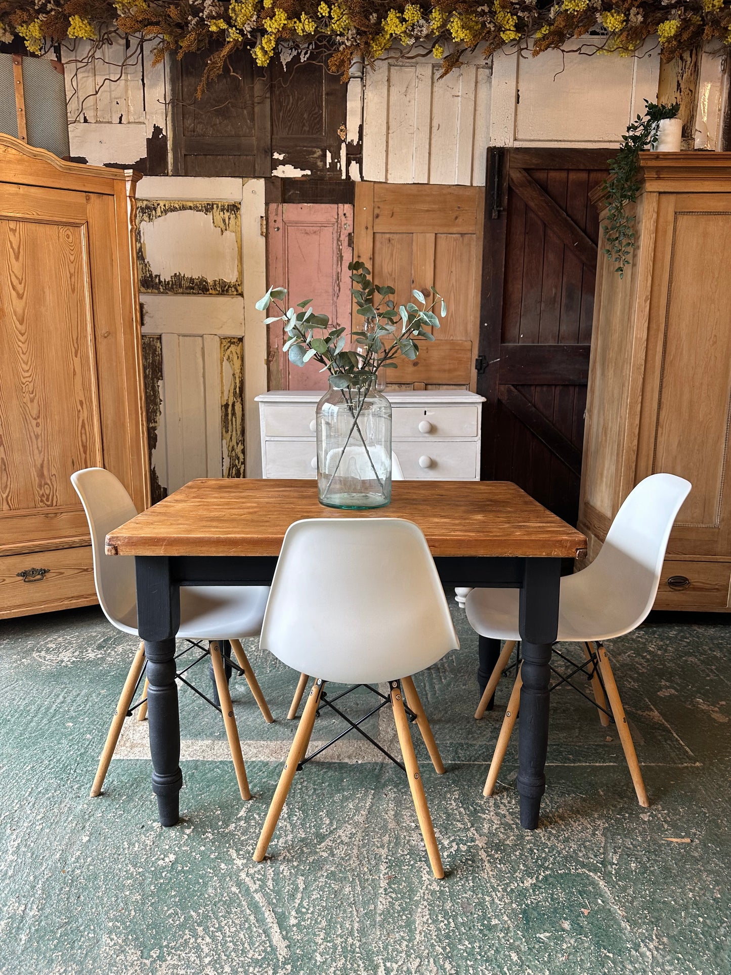 Rustic farmhouse table 4 seater