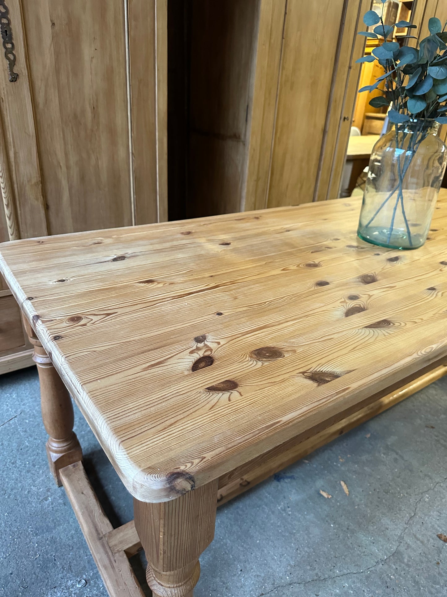 Farmhouse table large 8 seater