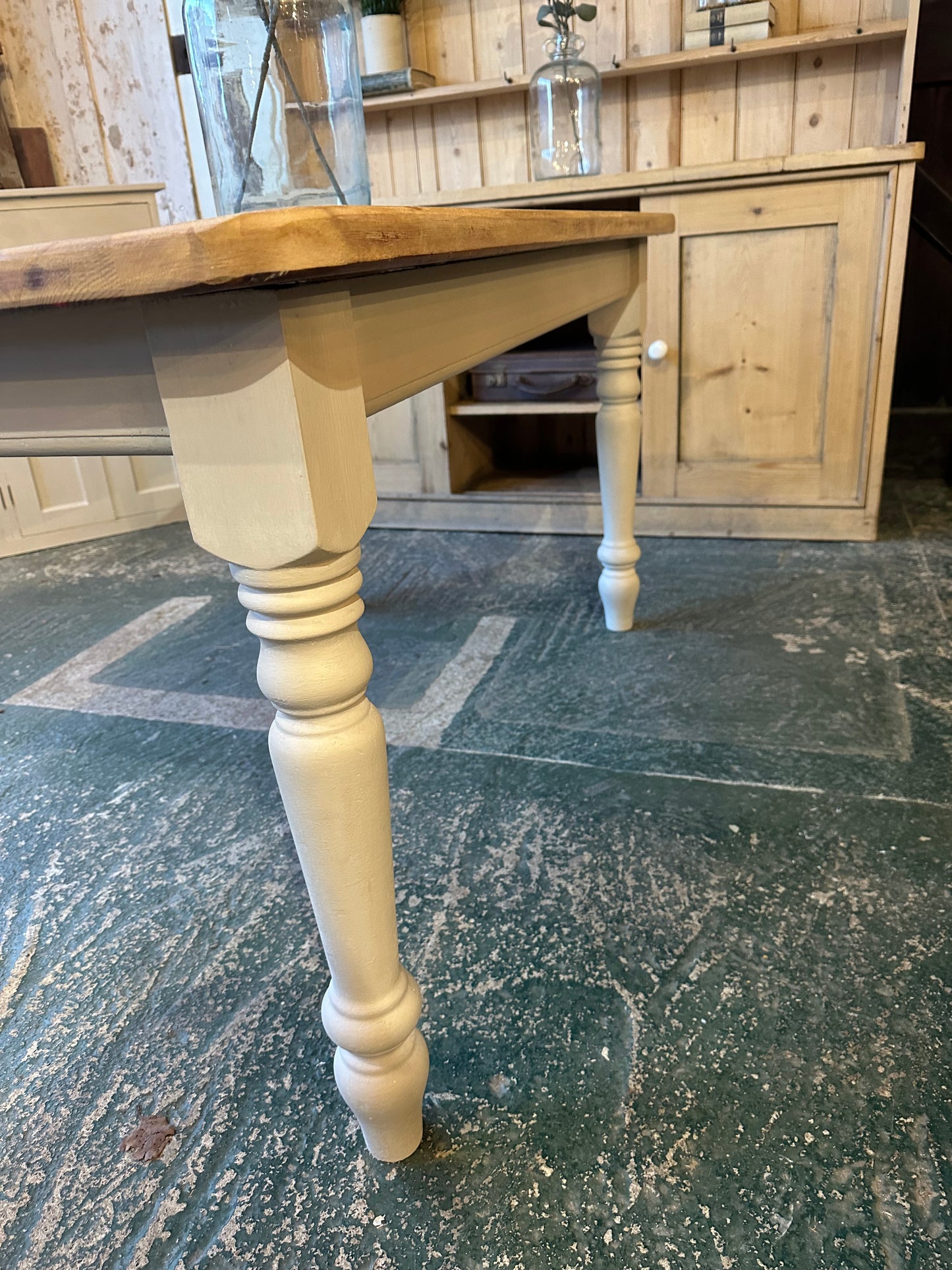 Rustic farmhouse table 6 seater