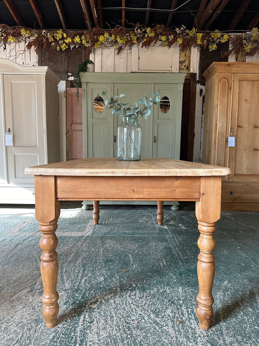 Farmhouse table 8 seater