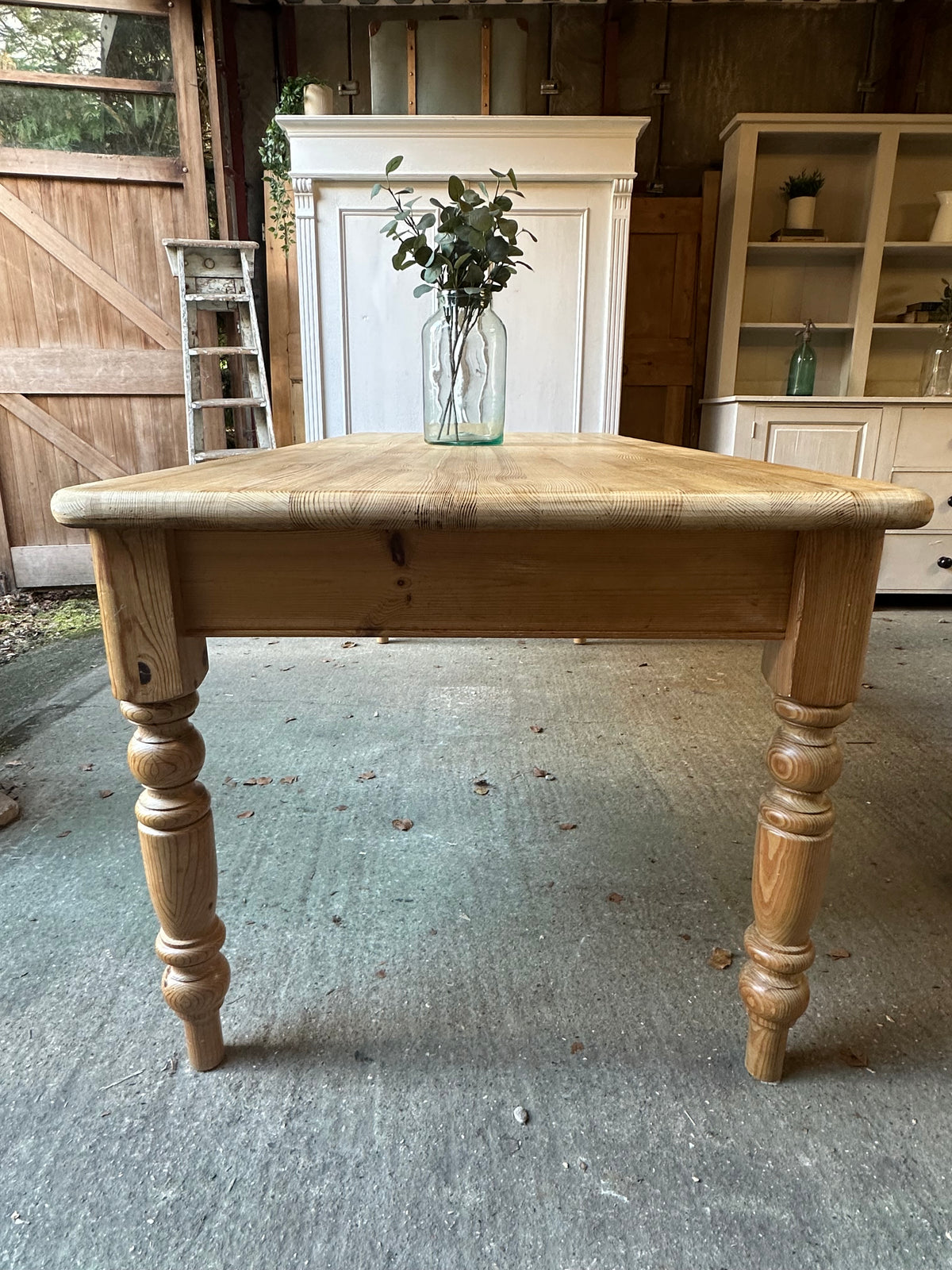 Farmhouse table large 8 seater