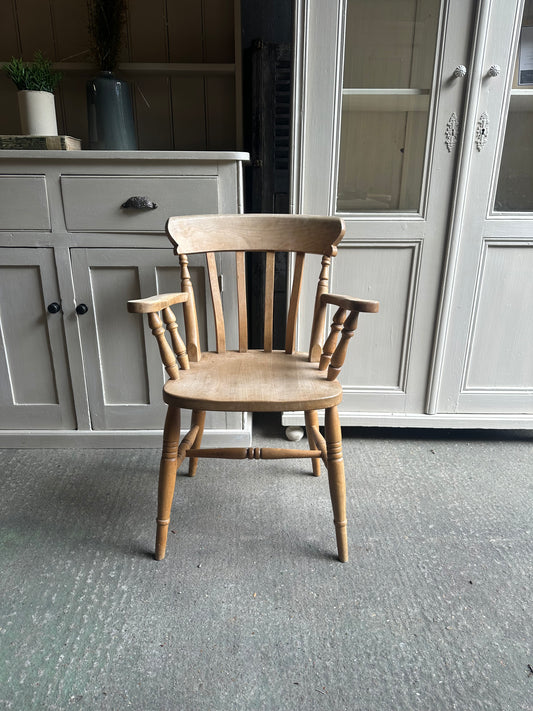 Farmhouse carver chair x1