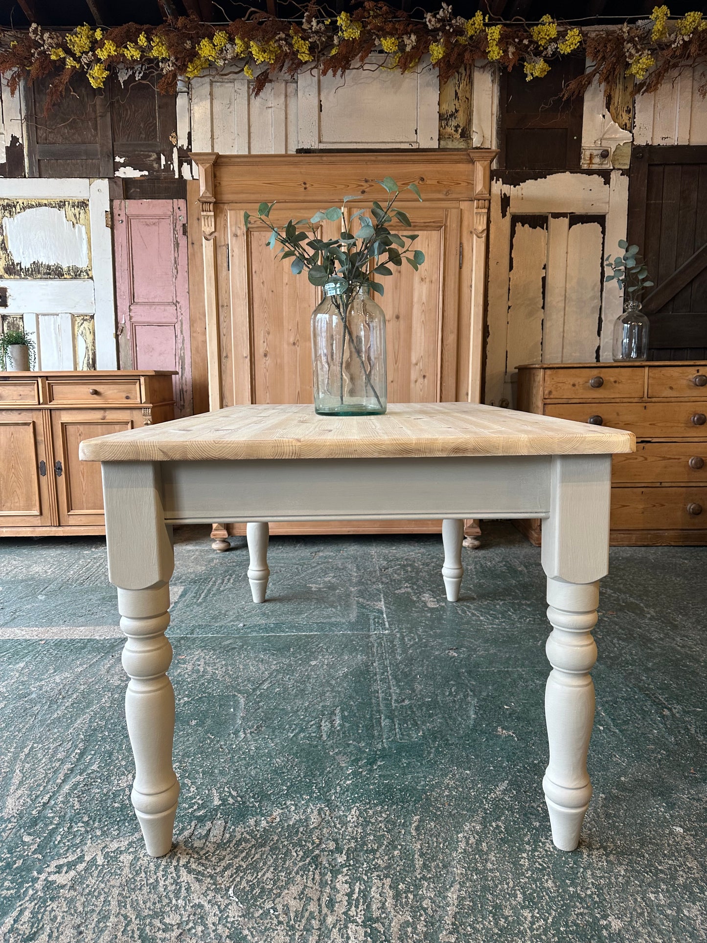 Rustic farmhouse table 6 seater