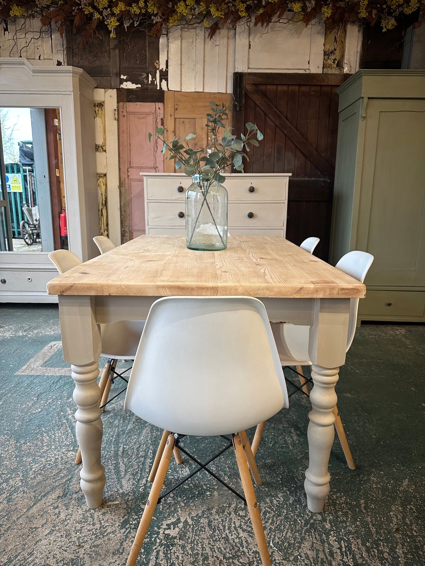 Farmhouse table 6 seater