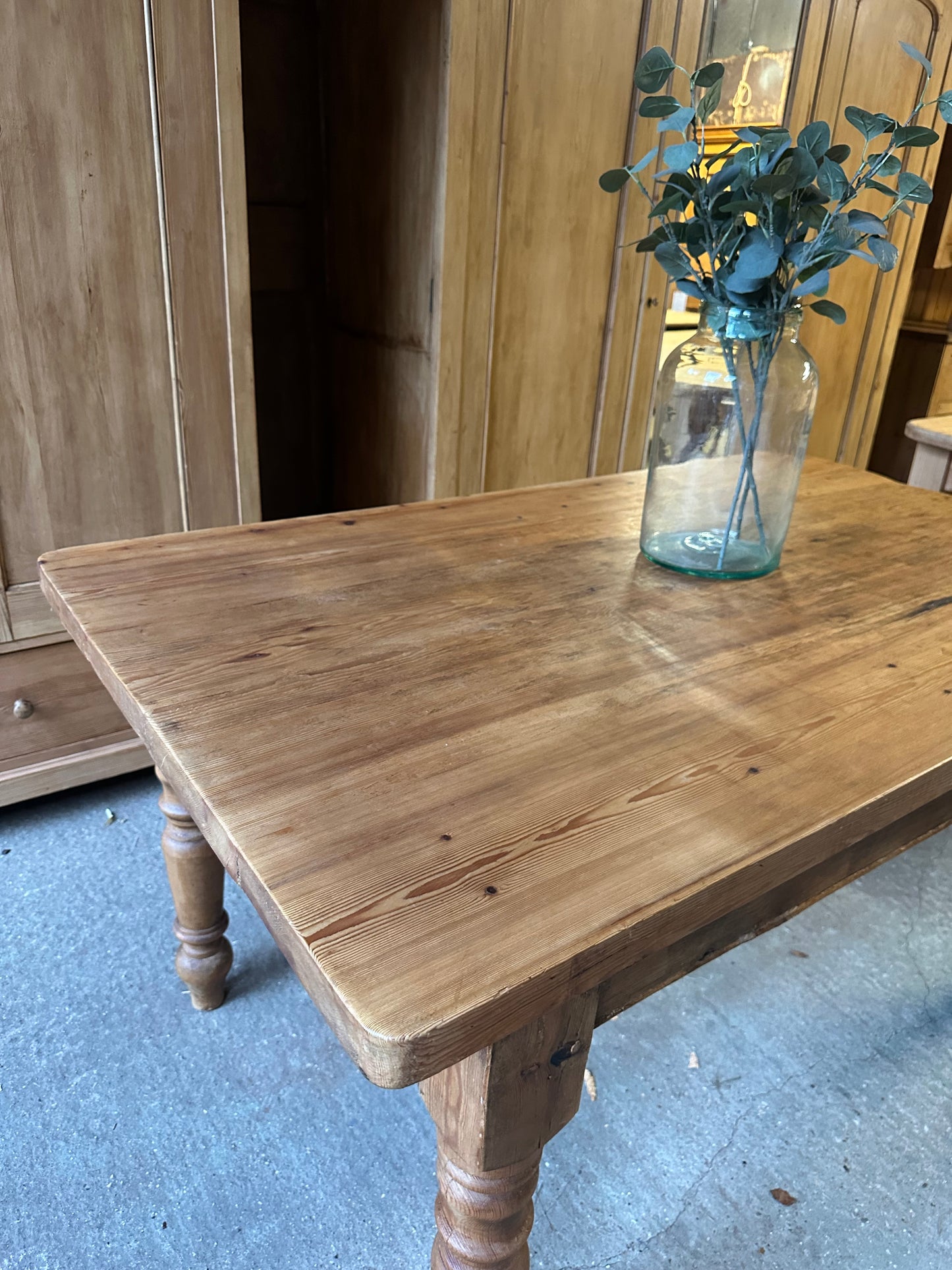 Farmhouse table 6 seater