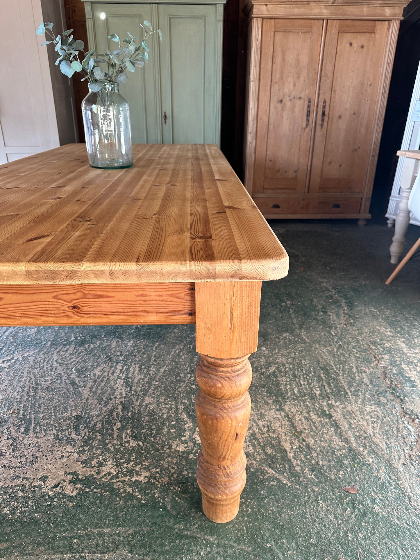 Rustic farmhouse table 10 seater
