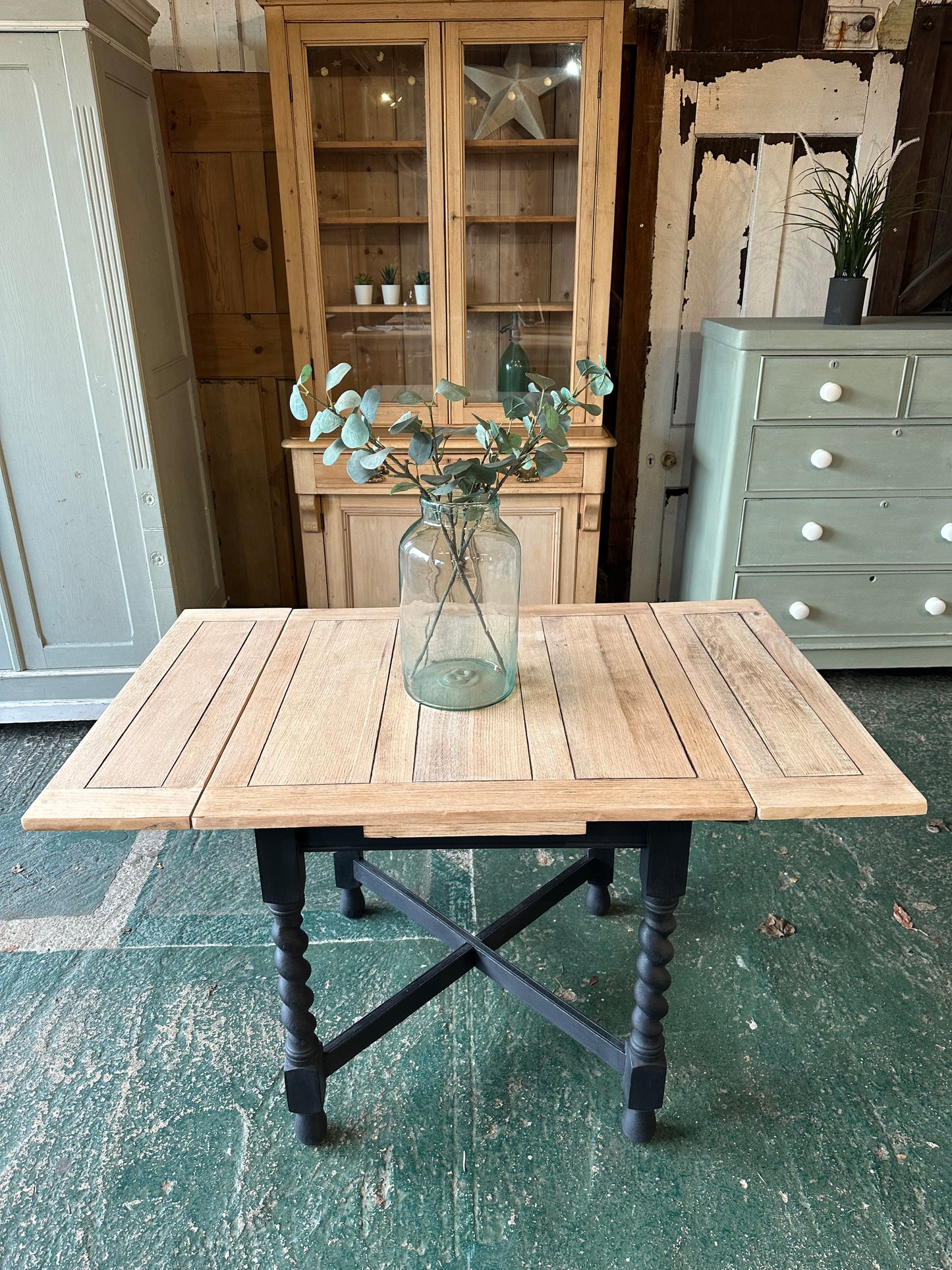 Rustic oak barley twist draw leaf table 4 seater