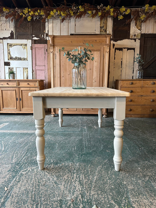 Rustic farmhouse table 6 seater