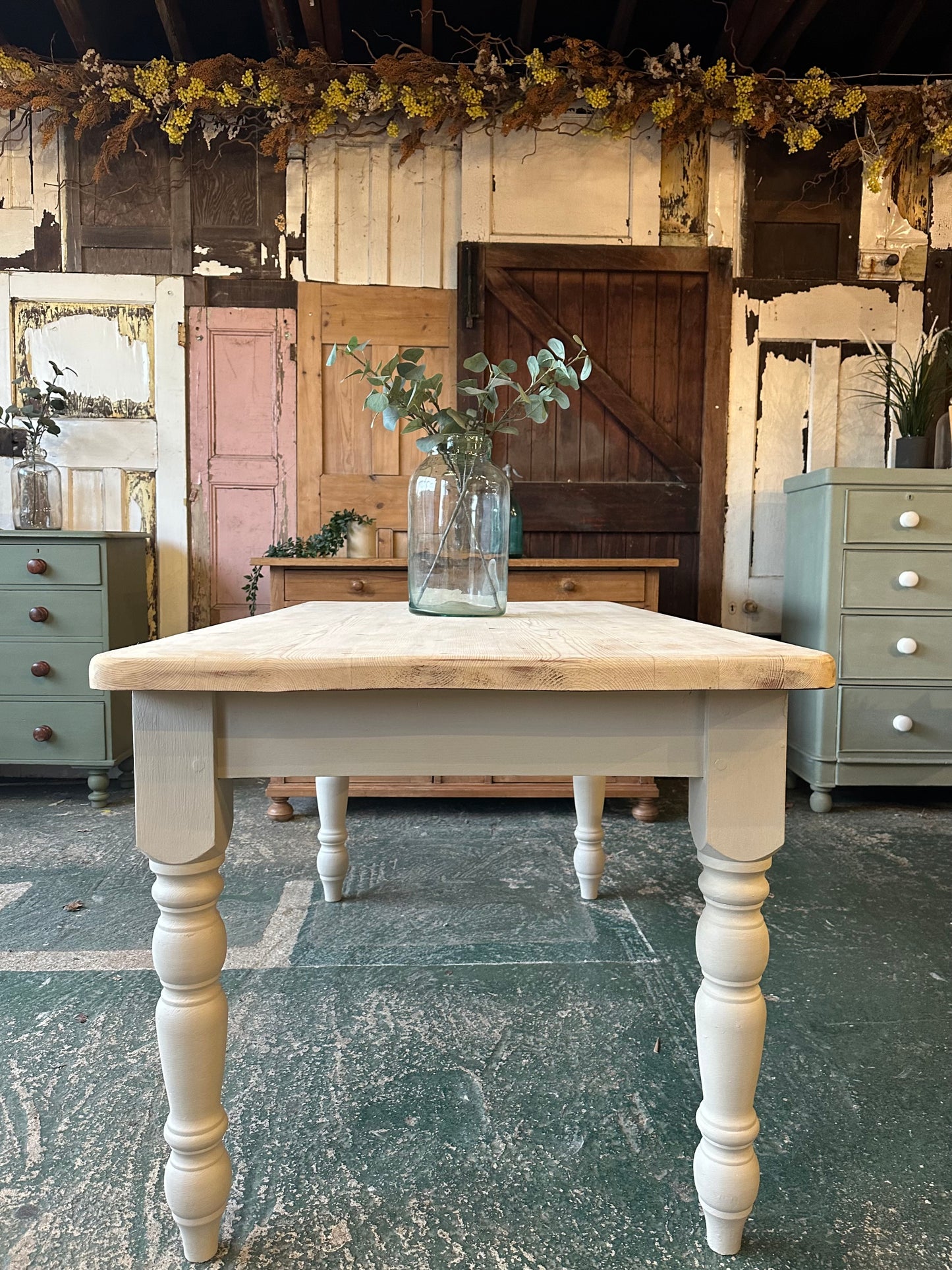 Rustic farmhouse table 6 seater