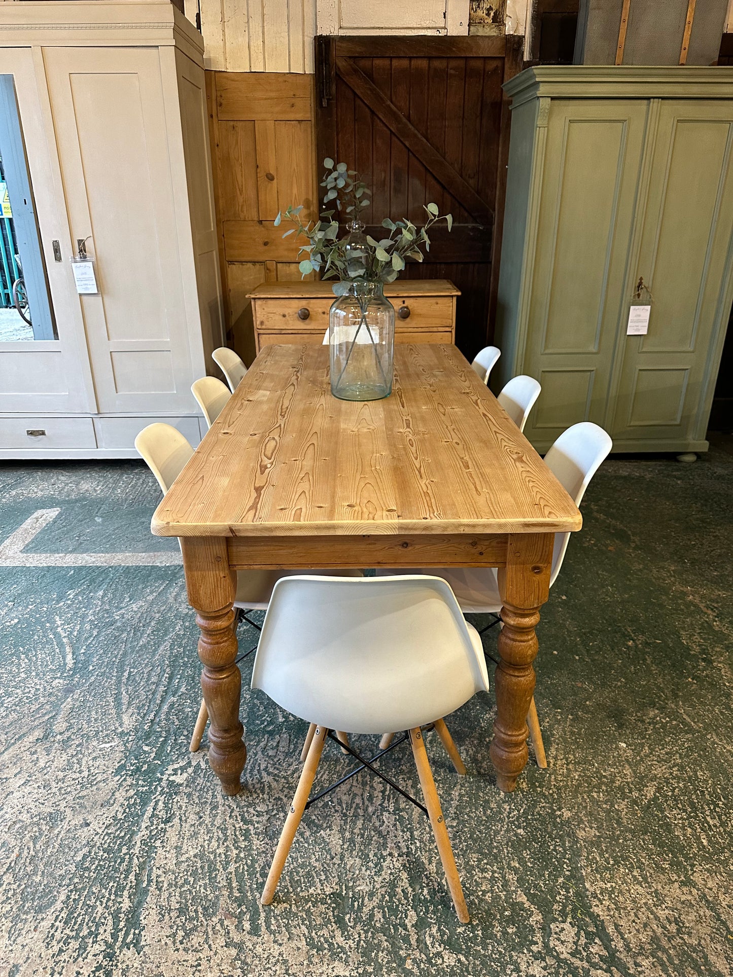 Rustic farmhouse table 8 seater
