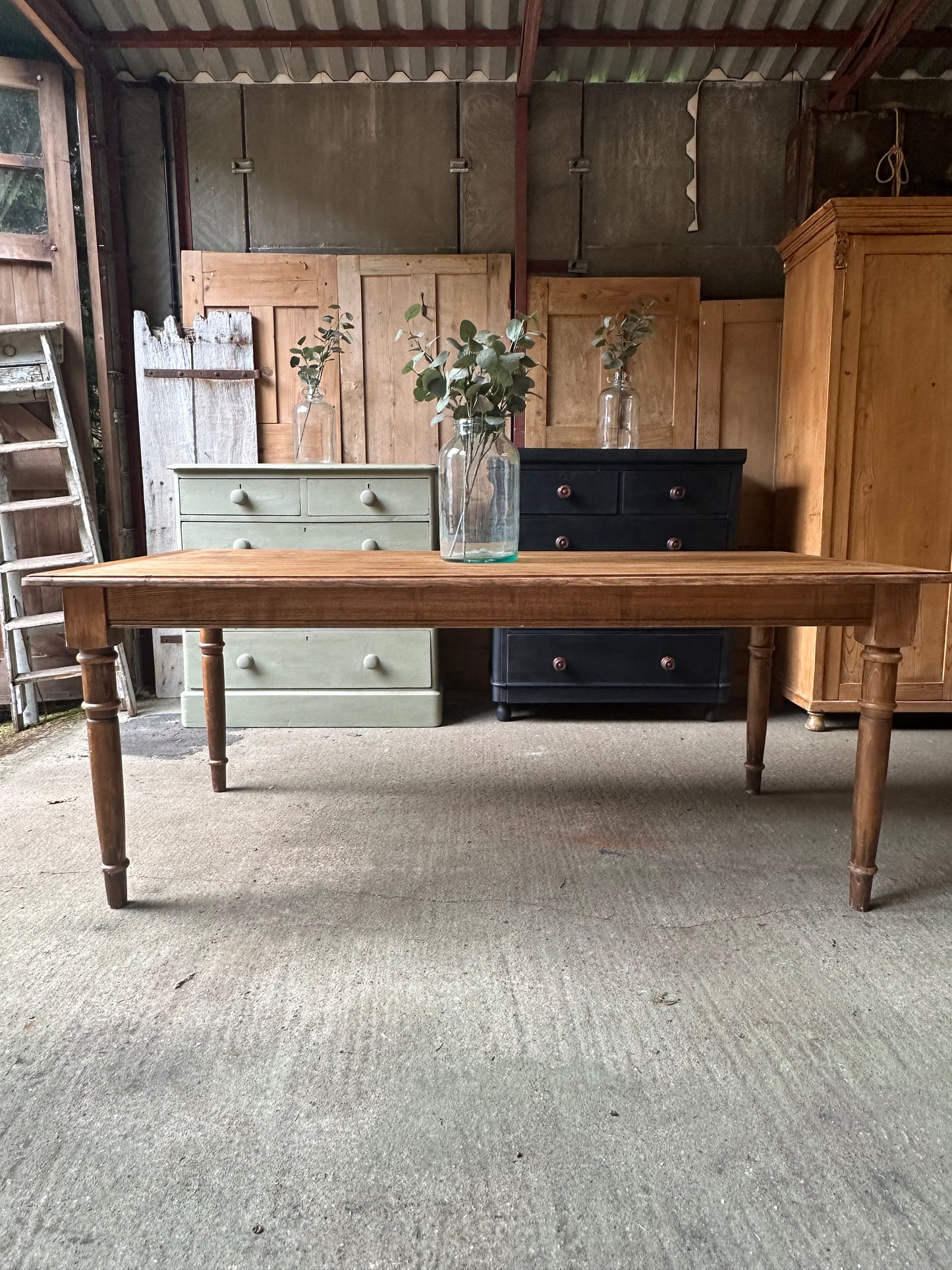 Farmhouse table 8 seater