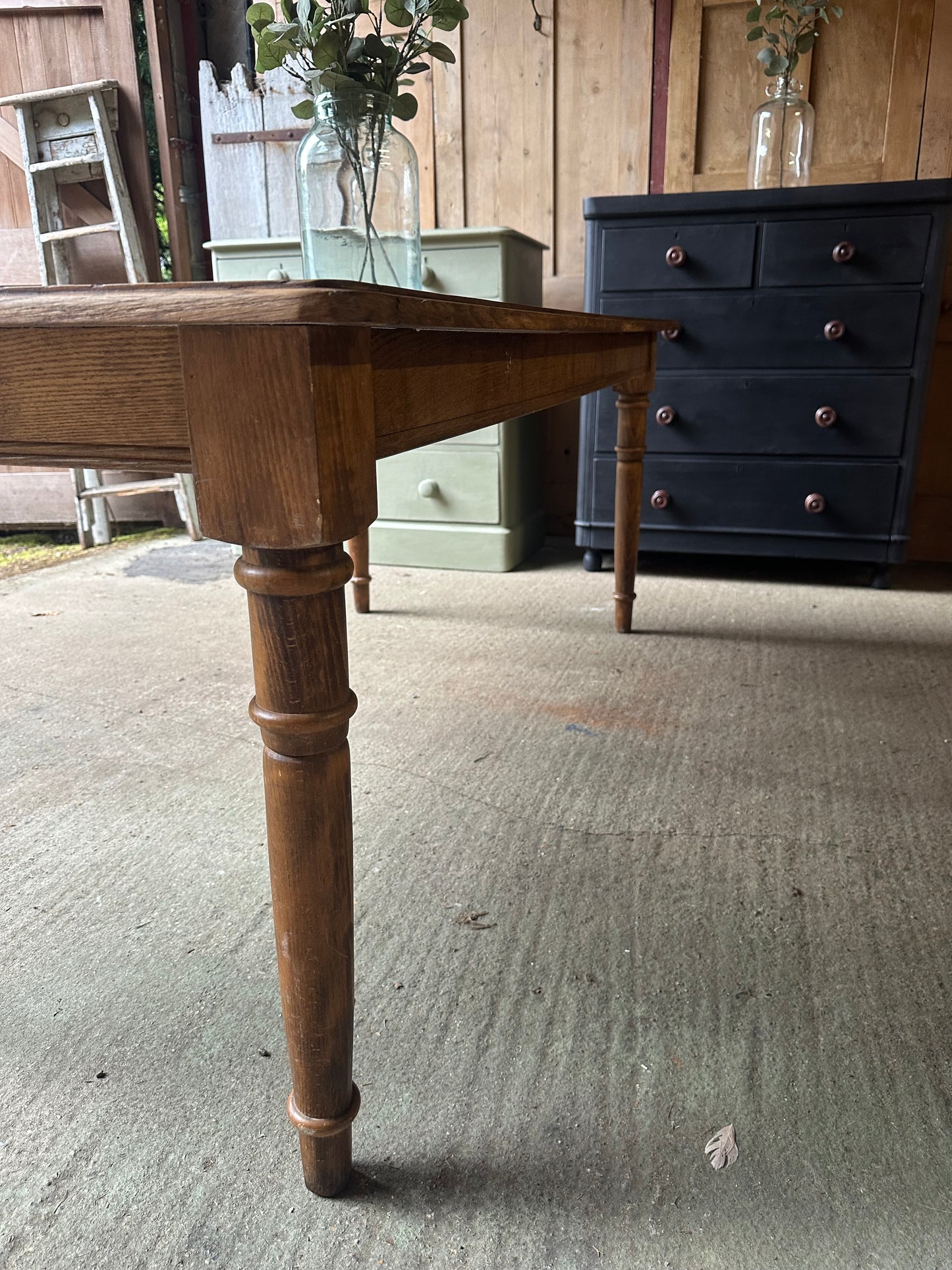 Farmhouse table 8 seater