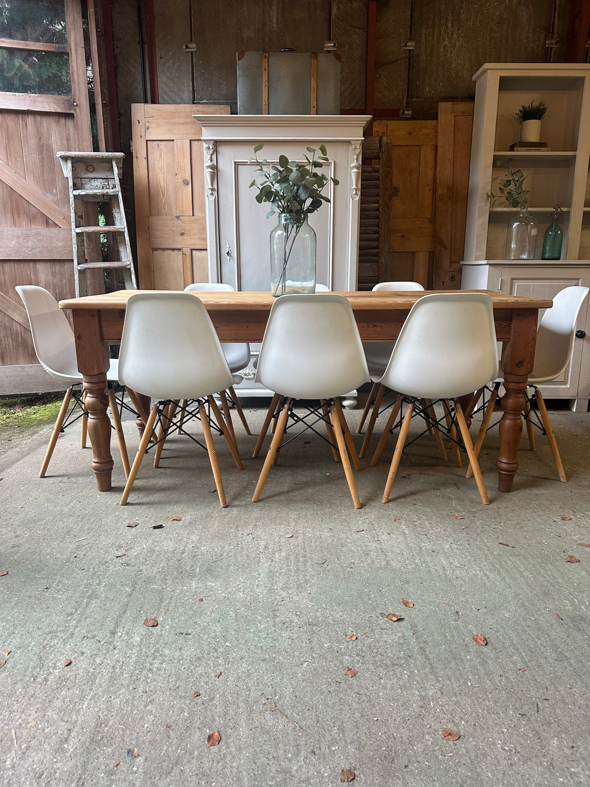 Farmhouse table 8 seater