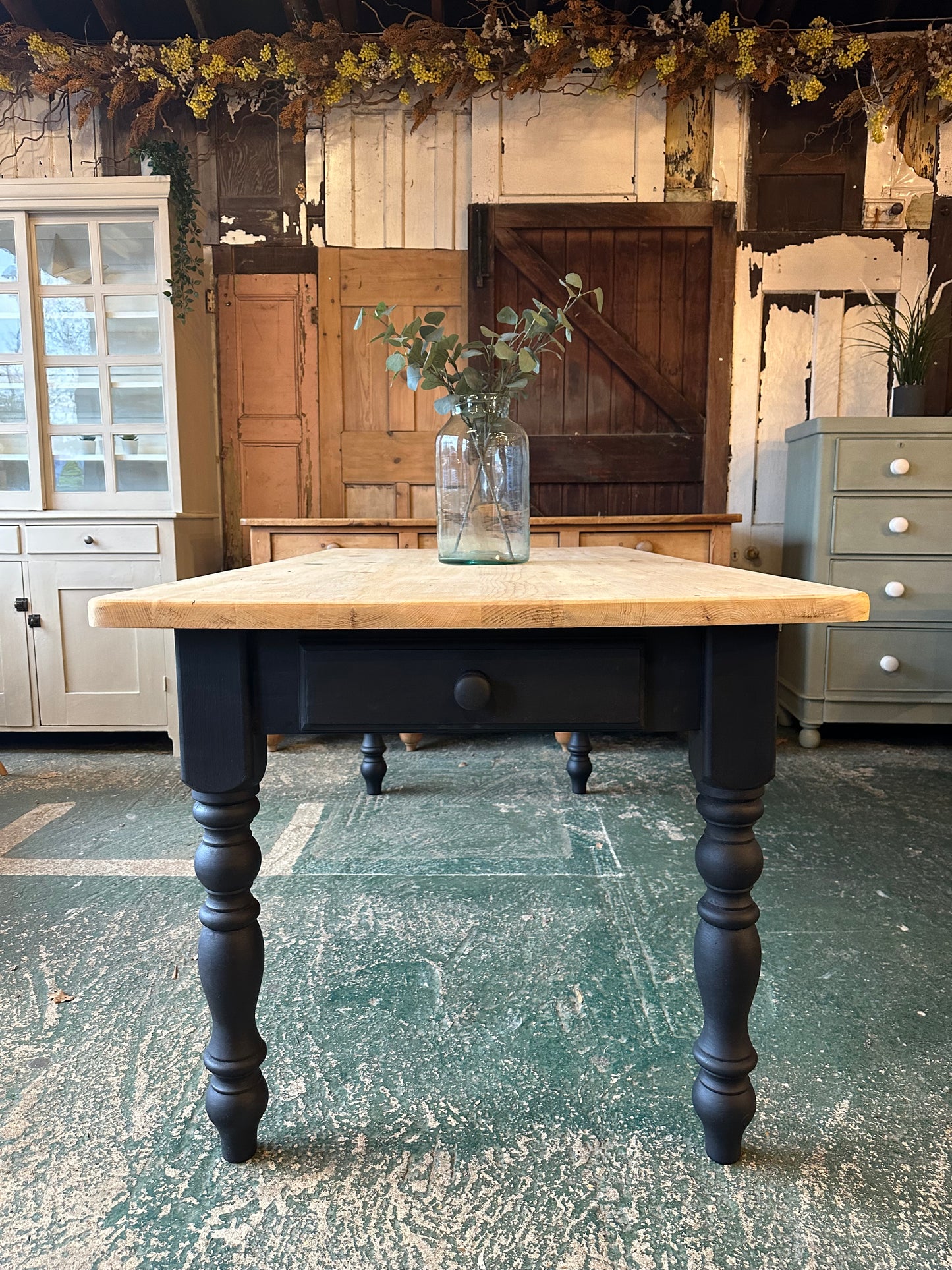 Rustic farmhouse table 8 seater