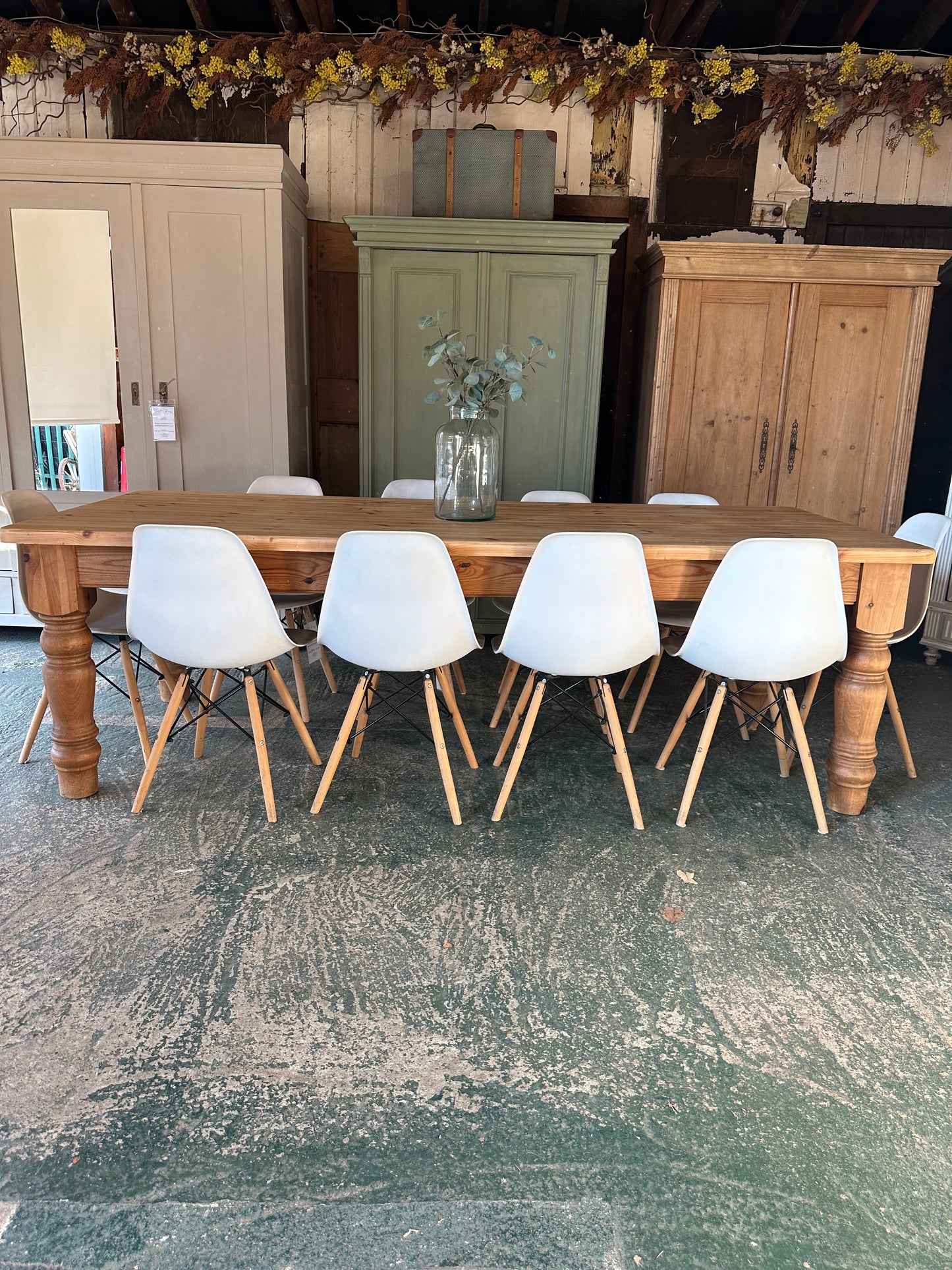 Rustic farmhouse table 10 seater