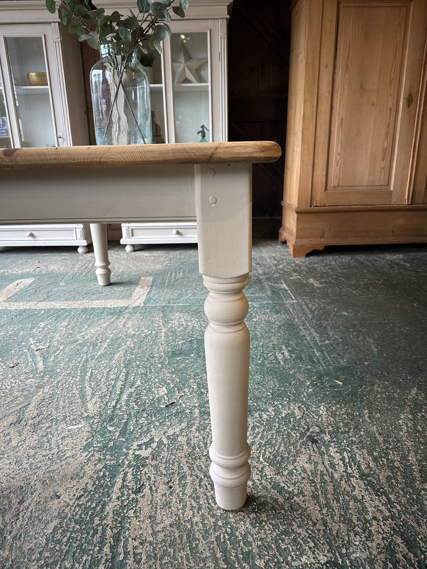 Rustic farmhouse table 8 seater