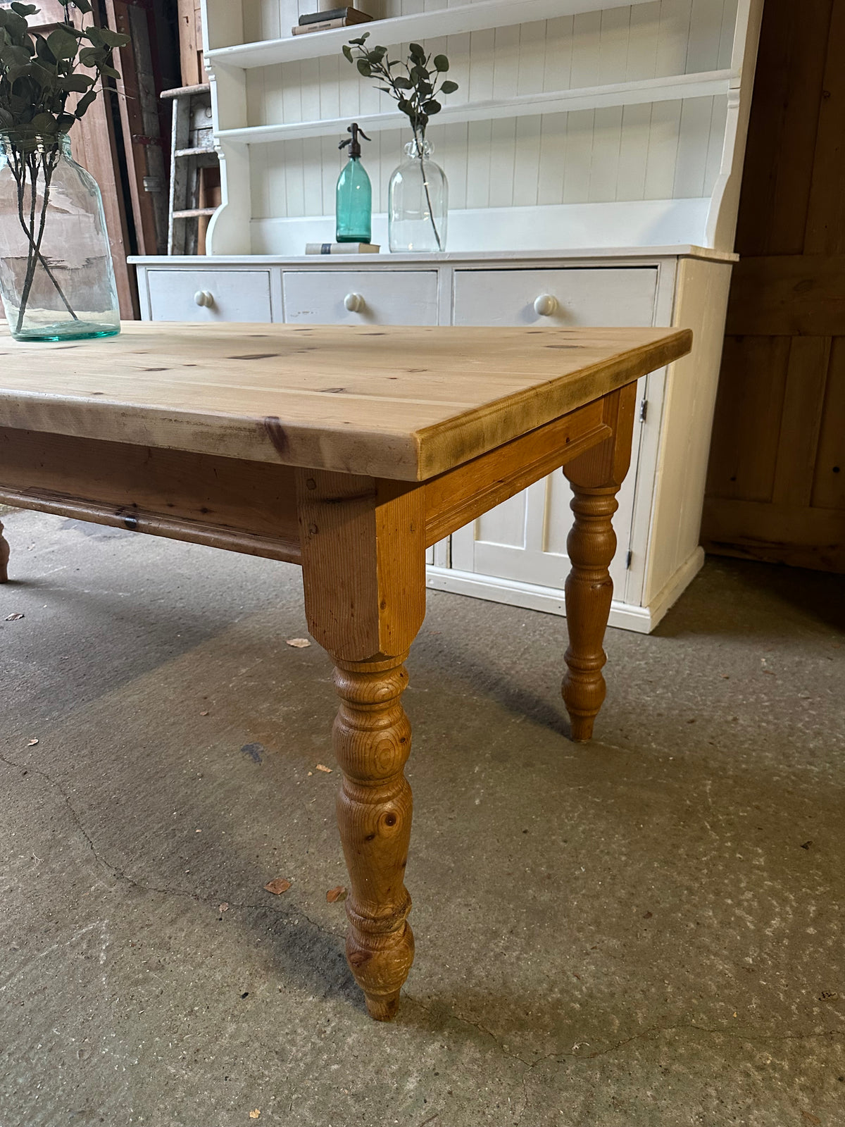Farmhouse table large 8 seater