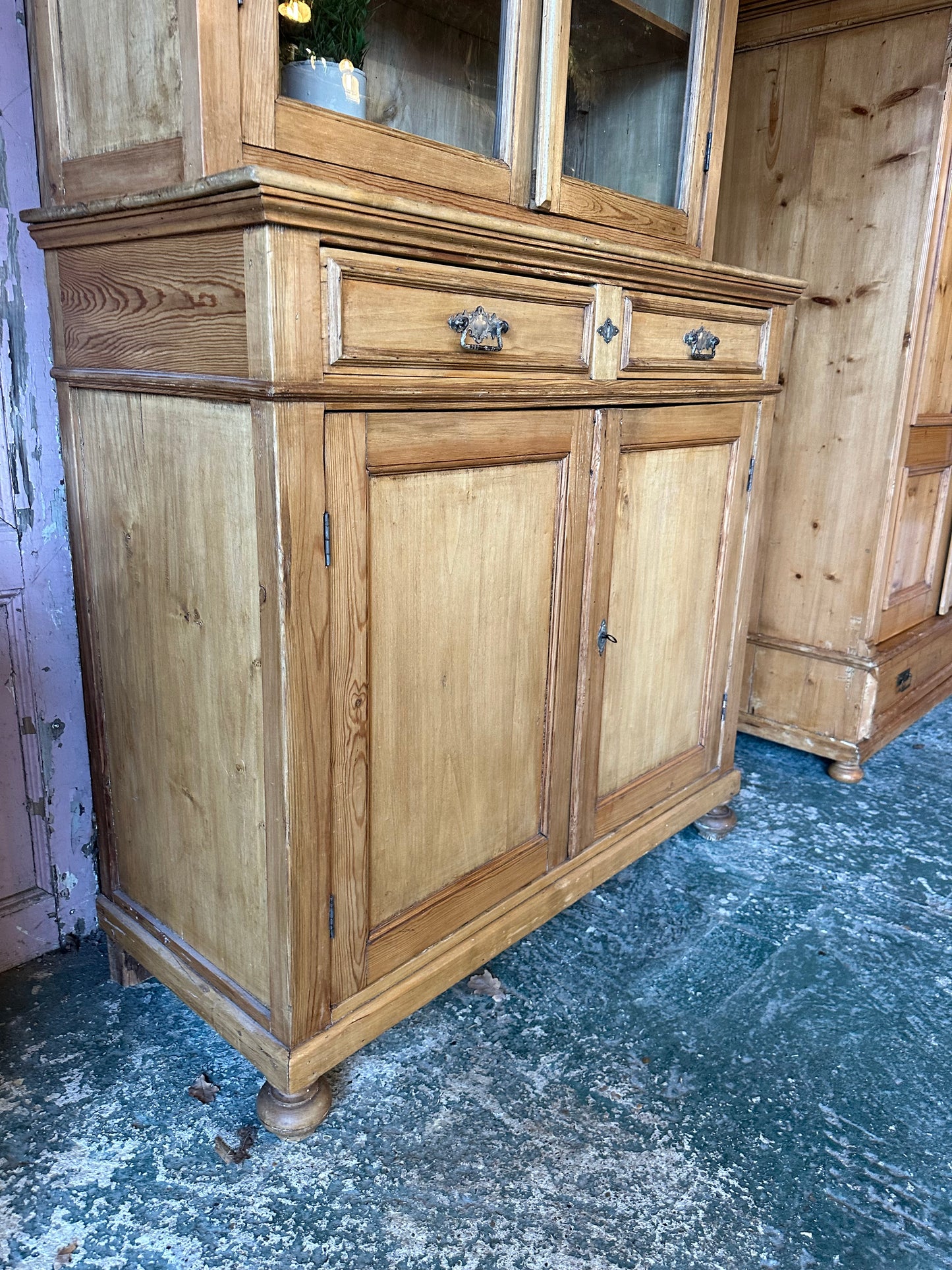 Vintage glazed dresser