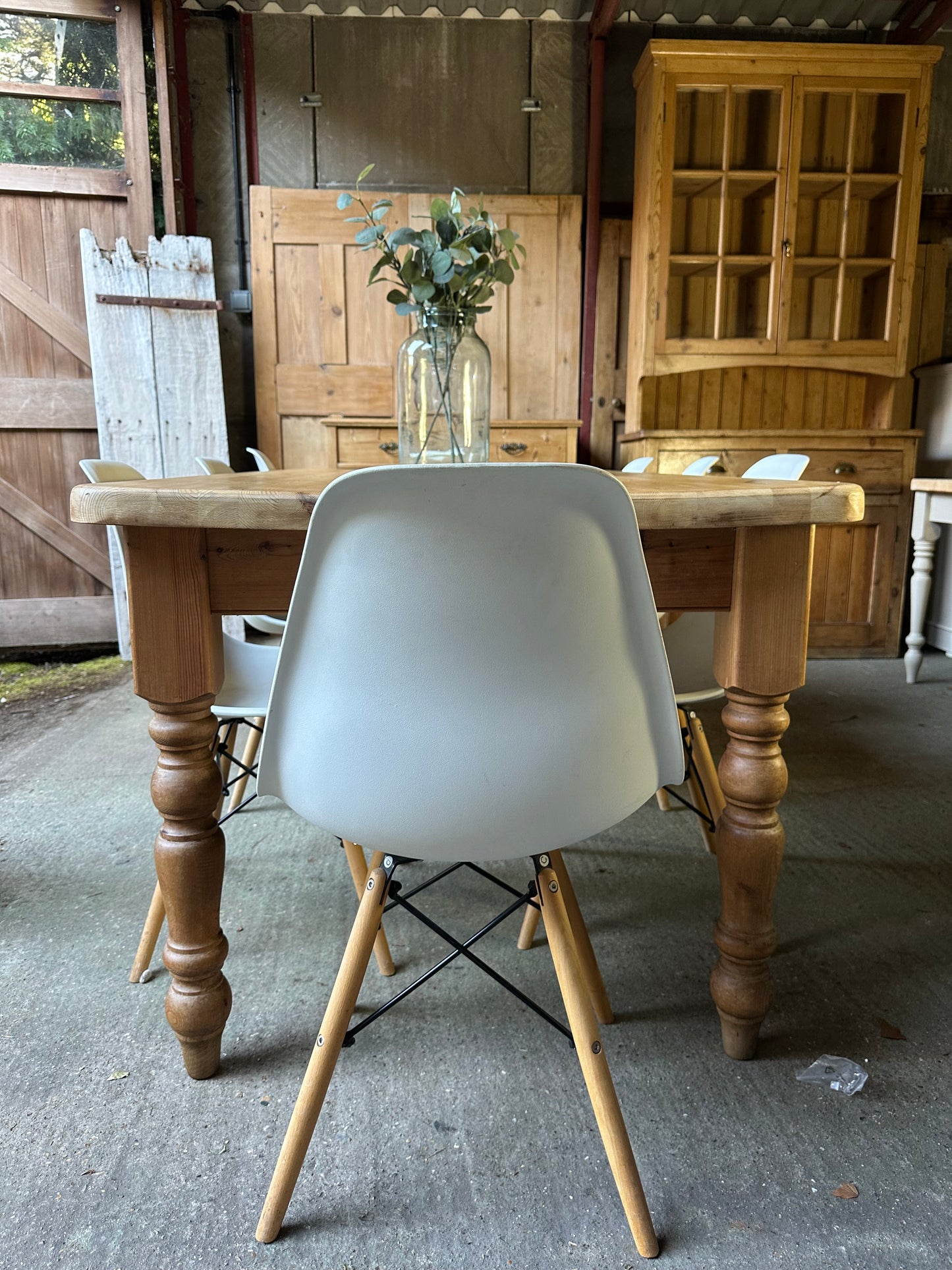 Farmhouse table large 8 seater