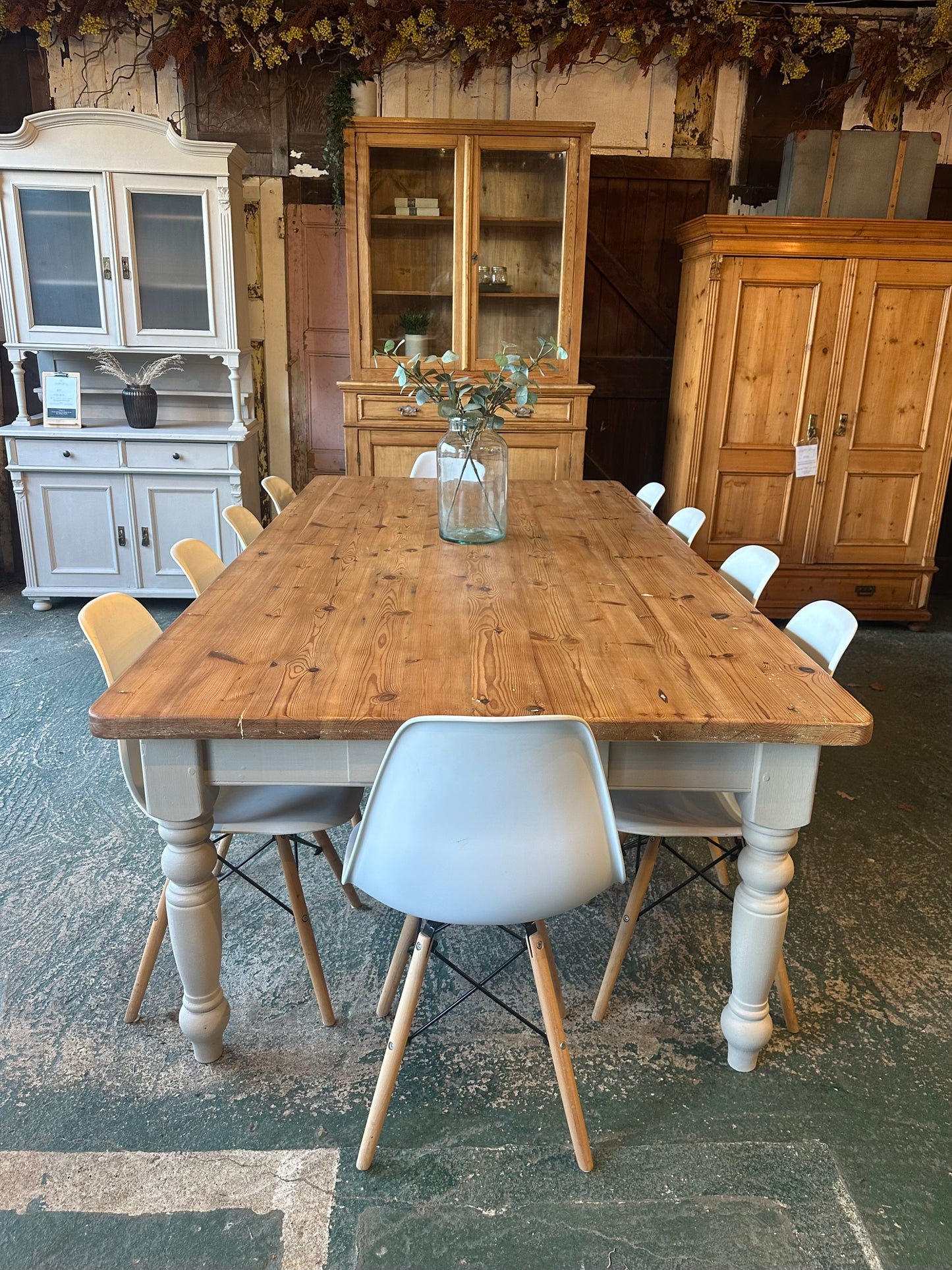 Farmhouse table 10 seater