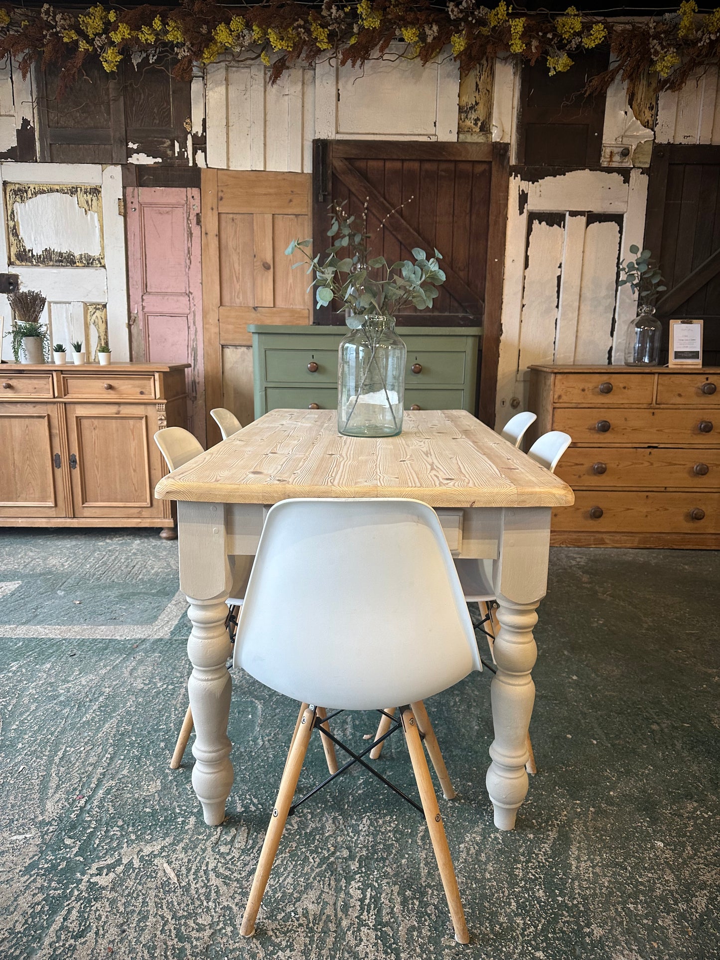 Rustic farmhouse table 6 seater