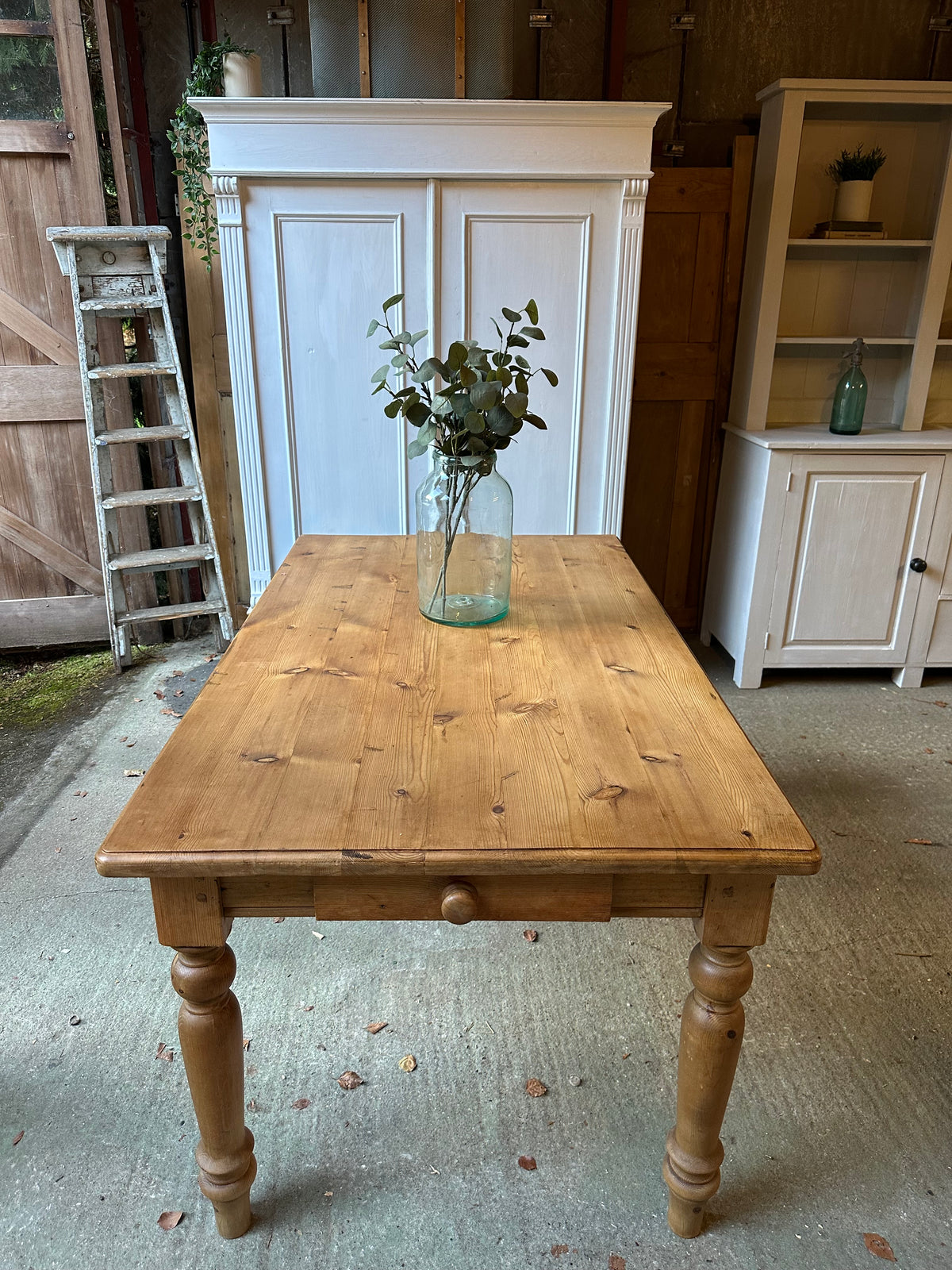 Farmhouse table 6 seater
