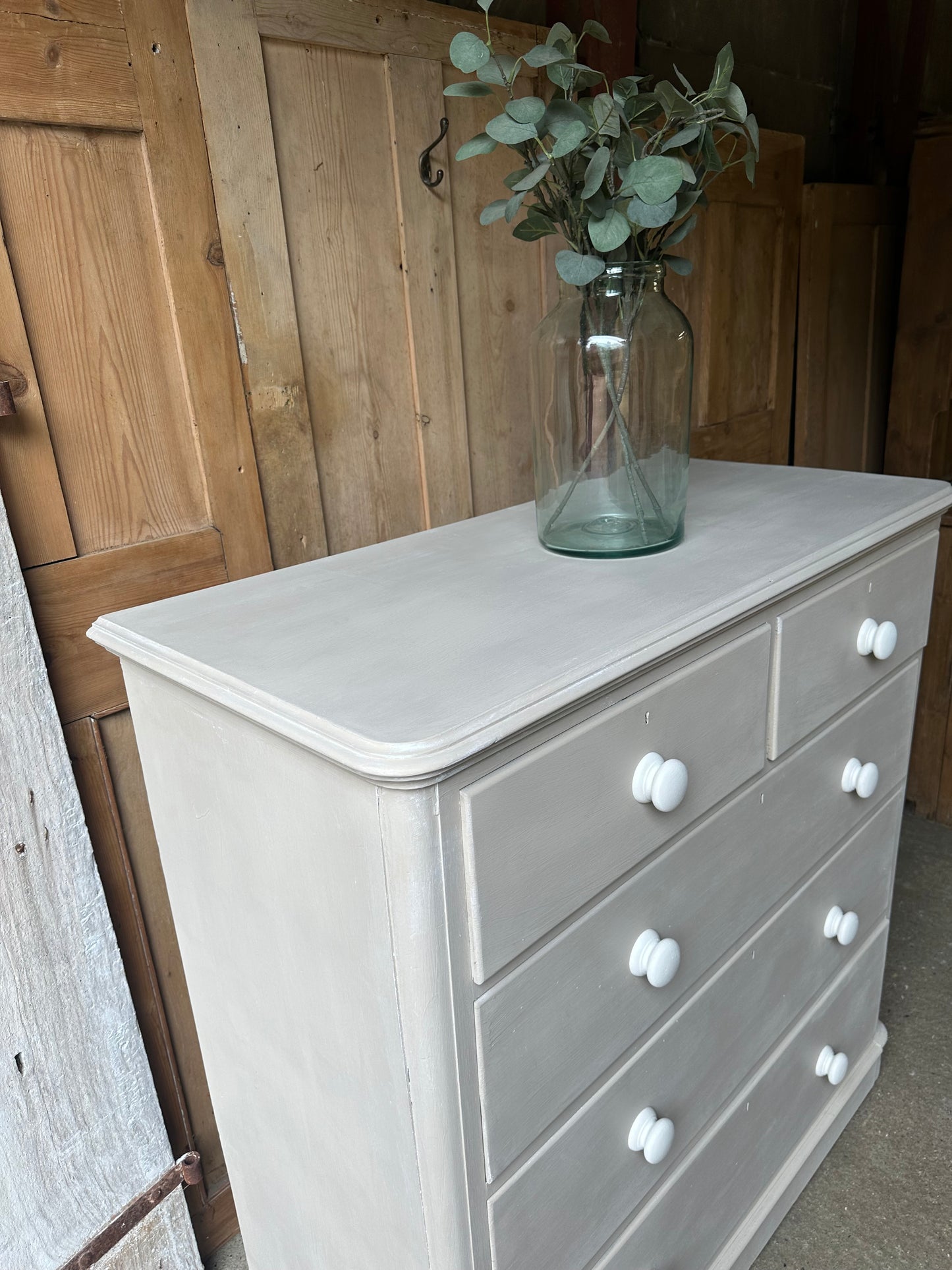 Vintage chest of drawers