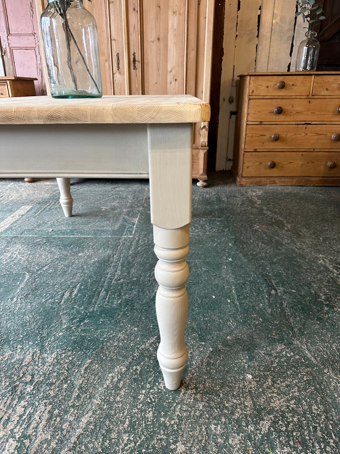 Rustic farmhouse table 6 seater