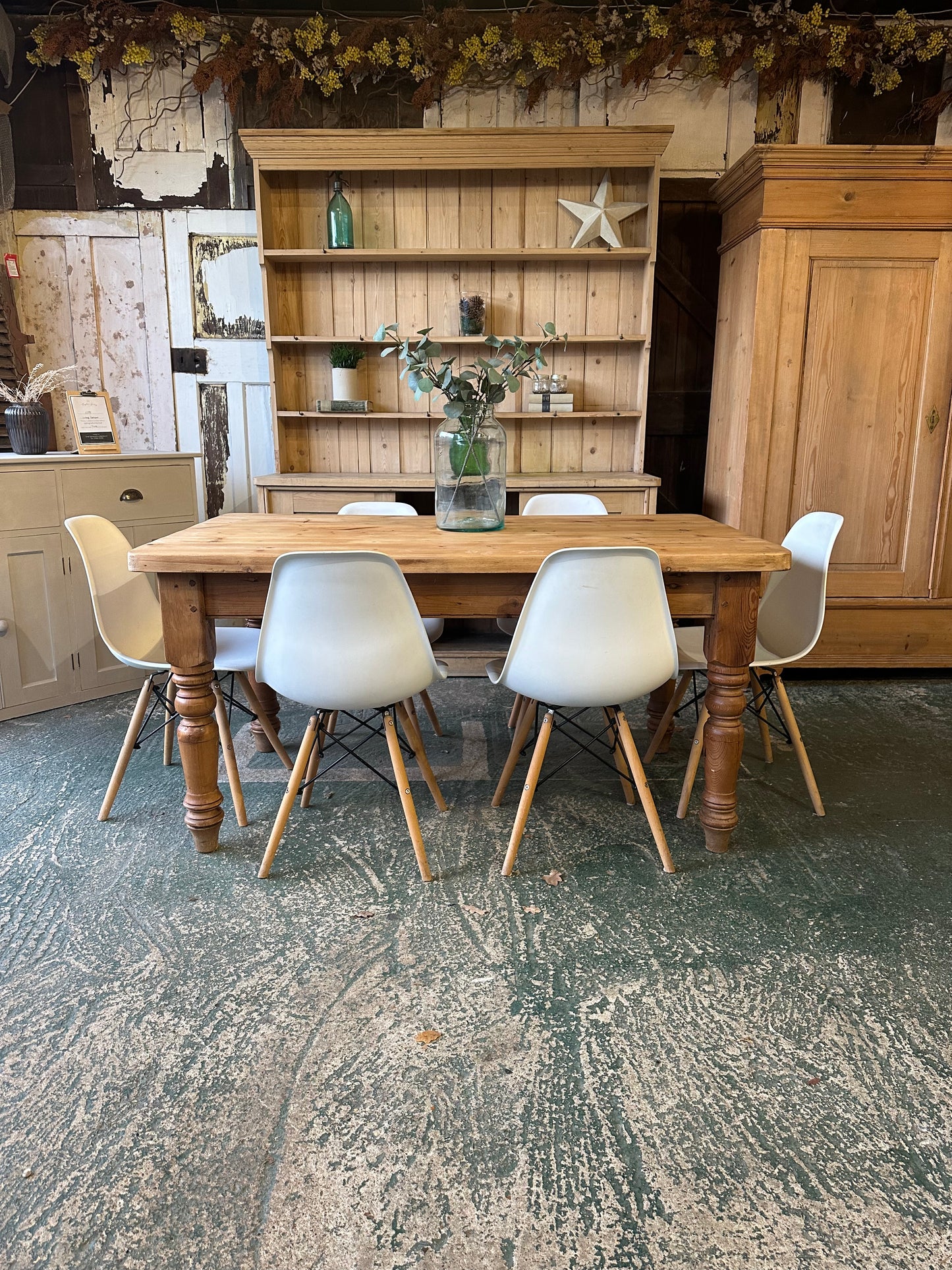 Rustic farmhouse table 6 seater