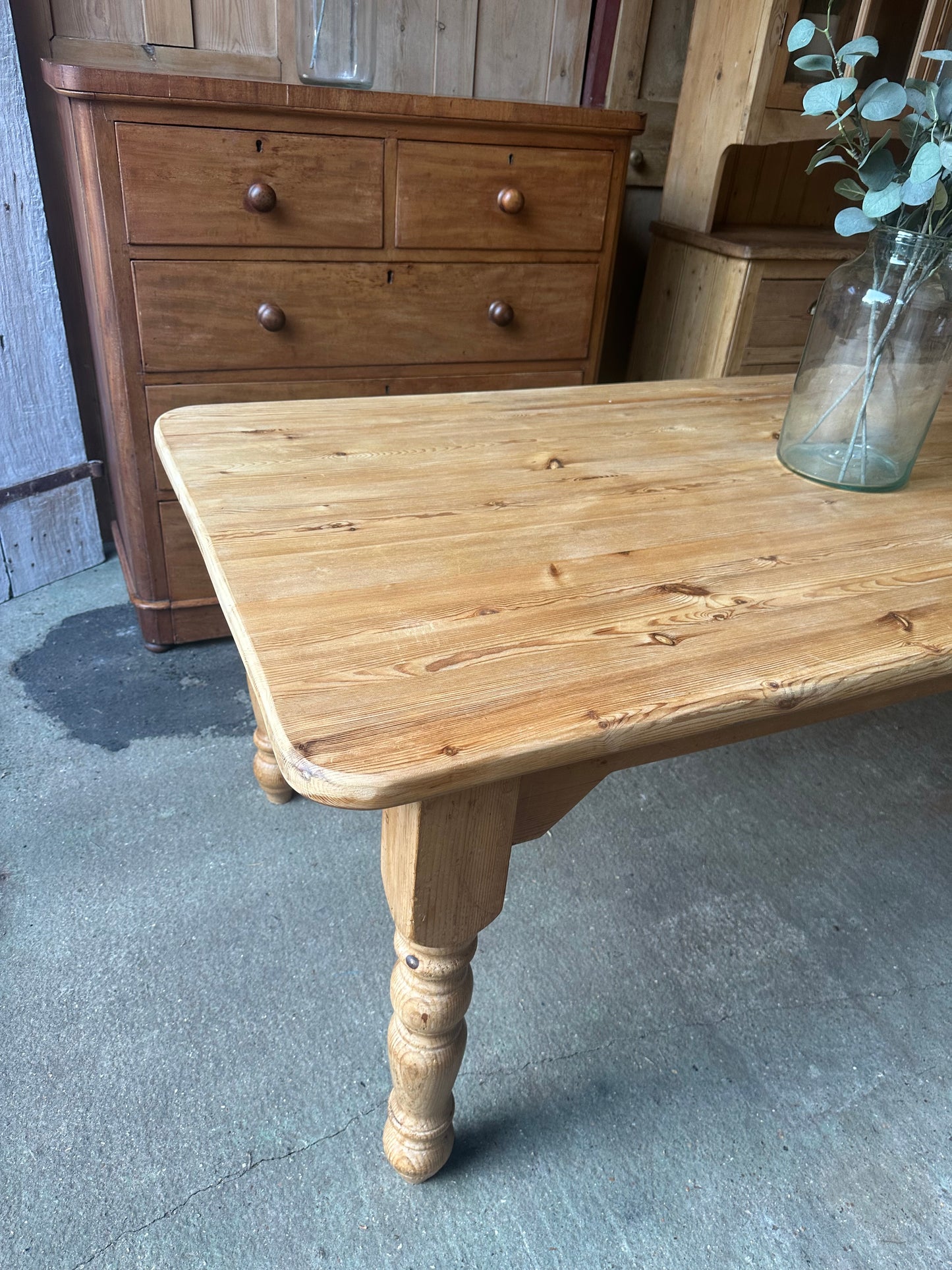 Farmhouse table 8 seater