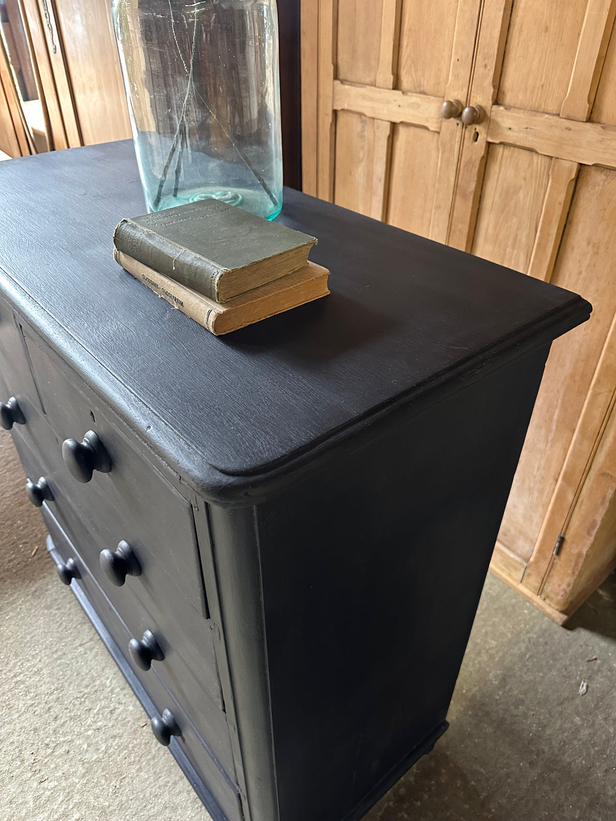 Vintage chest of drawers