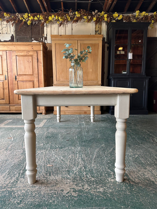 Rustic farmhouse table large 8 seater