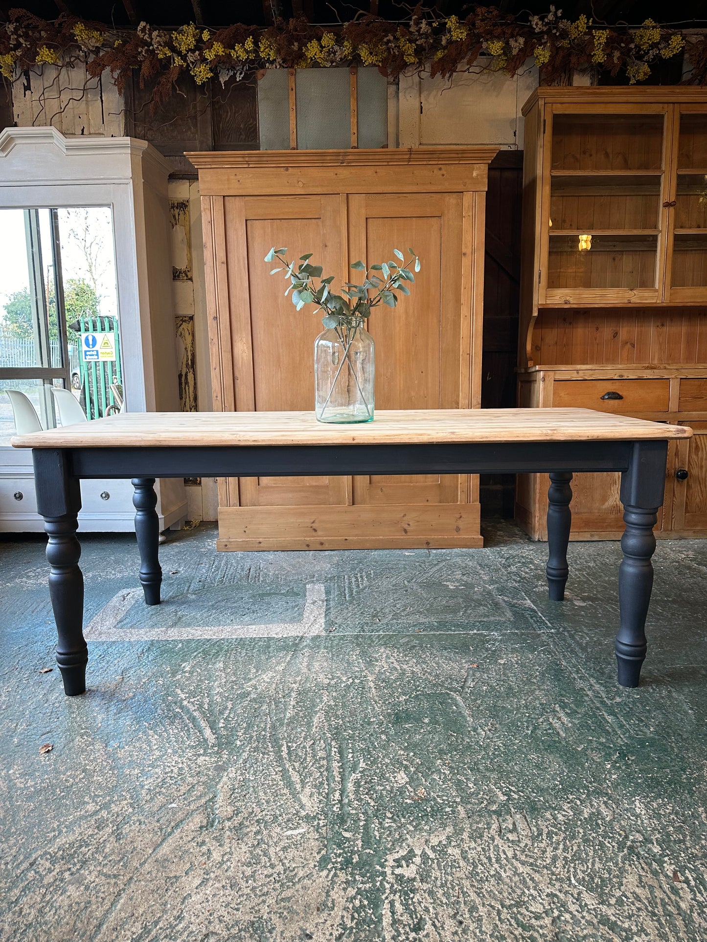 Rustic farmhouse table 8 seater