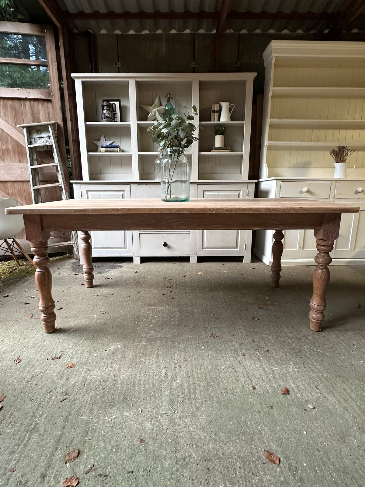Farmhouse table 8 seater