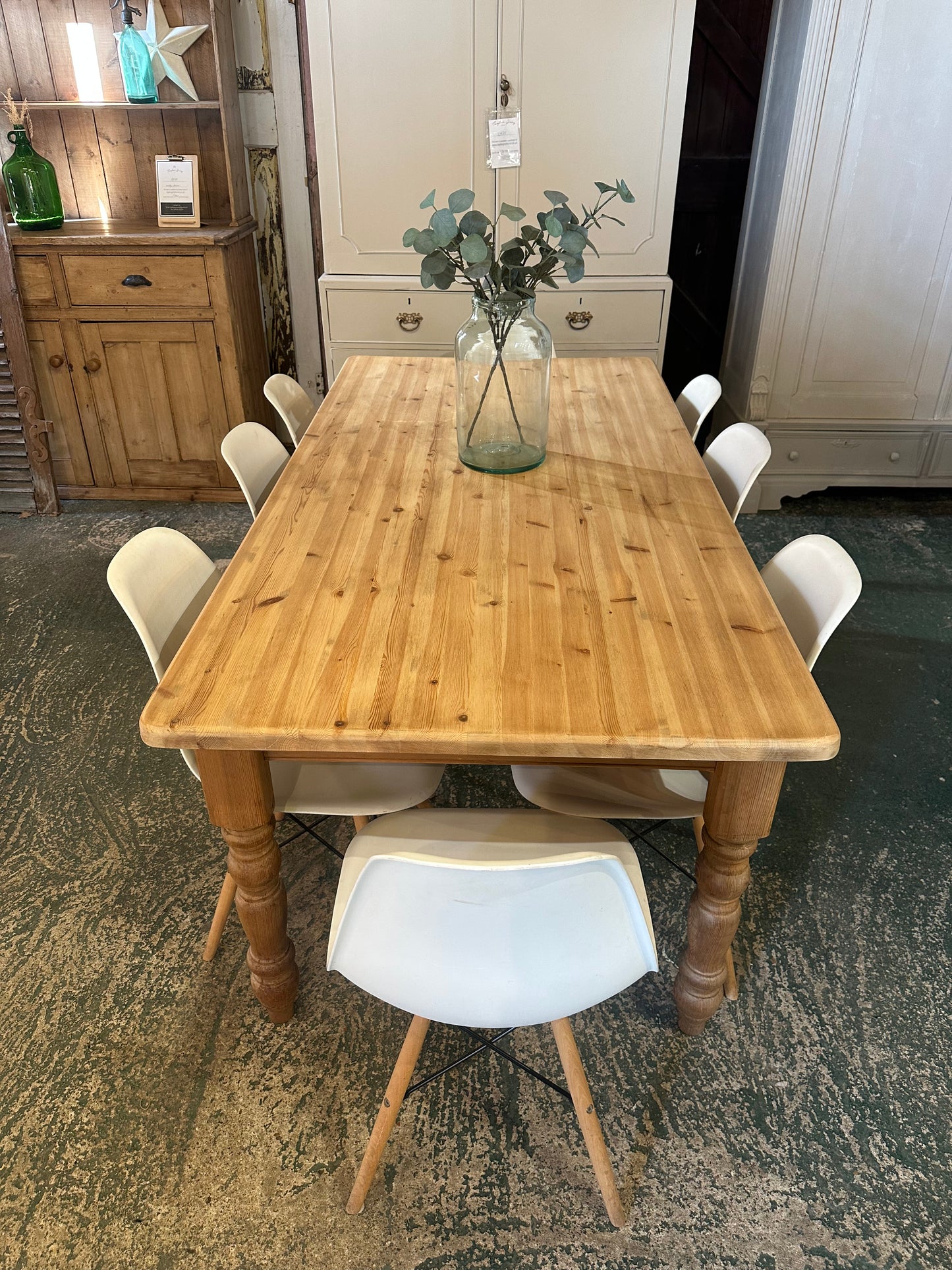 Farmhouse table 8 seater