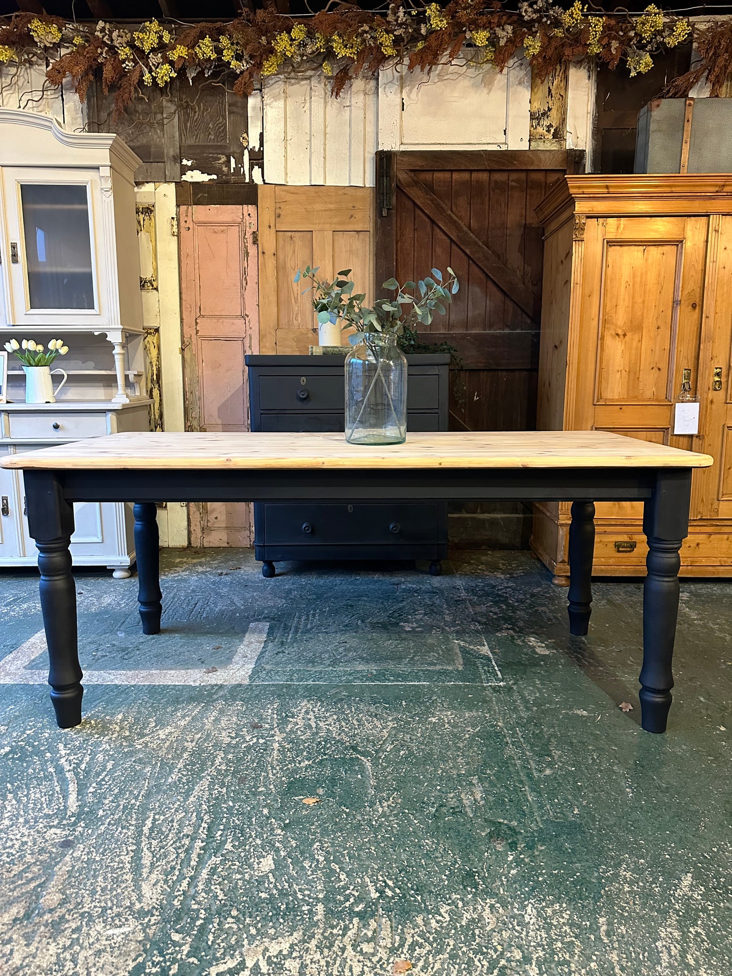 Farmhouse table 8 seater
