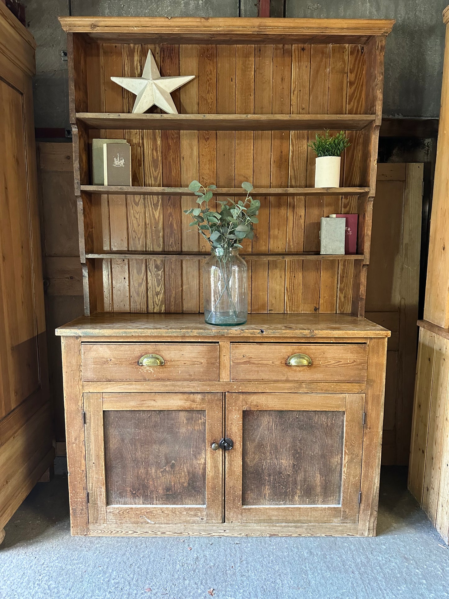 Vintage dresser
