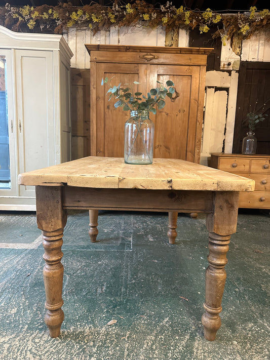 Rustic farmhouse table 6 seater