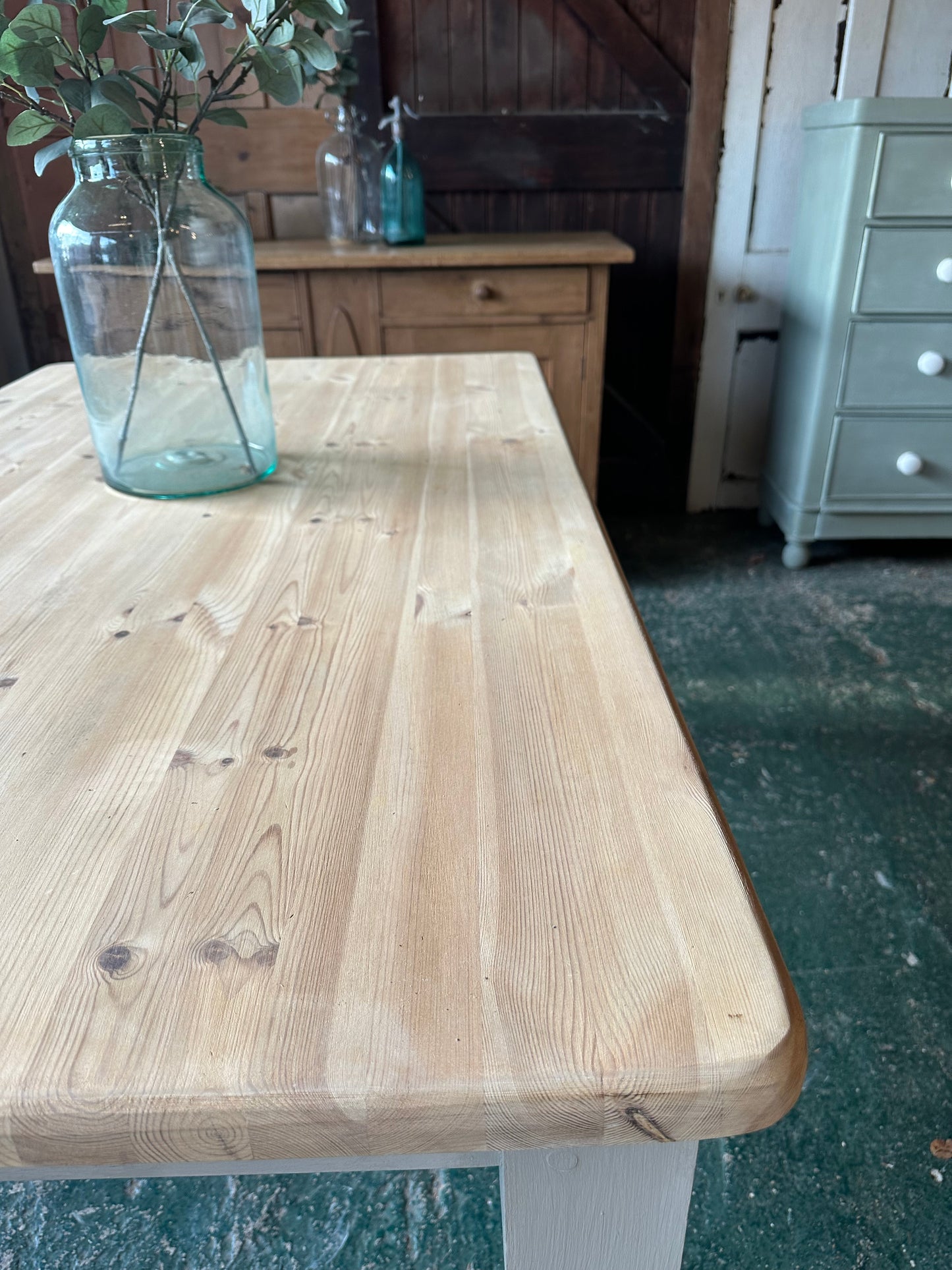 Rustic farmhouse table 6 seater